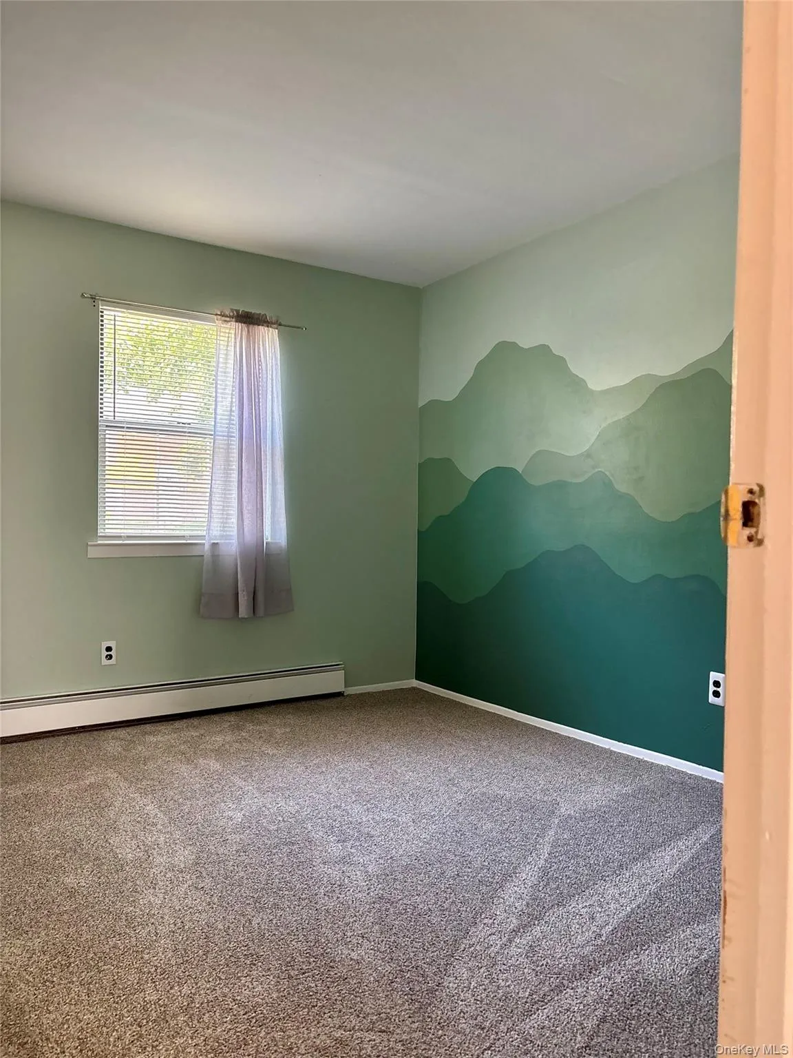 17 Alex Lane, Glen Cove, NY, 3 Bedrooms Bedrooms, 7 Rooms Rooms,2 BathroomsBathrooms,Residential Lease,For Rent,Alex,0,1030524 17 Alex Lane, Glen Cove, NY, 3 Bedrooms Bedrooms, 7 Rooms Rooms,2 BathroomsBathrooms,Residential Lease,For Rent,Alex,0,1030524
