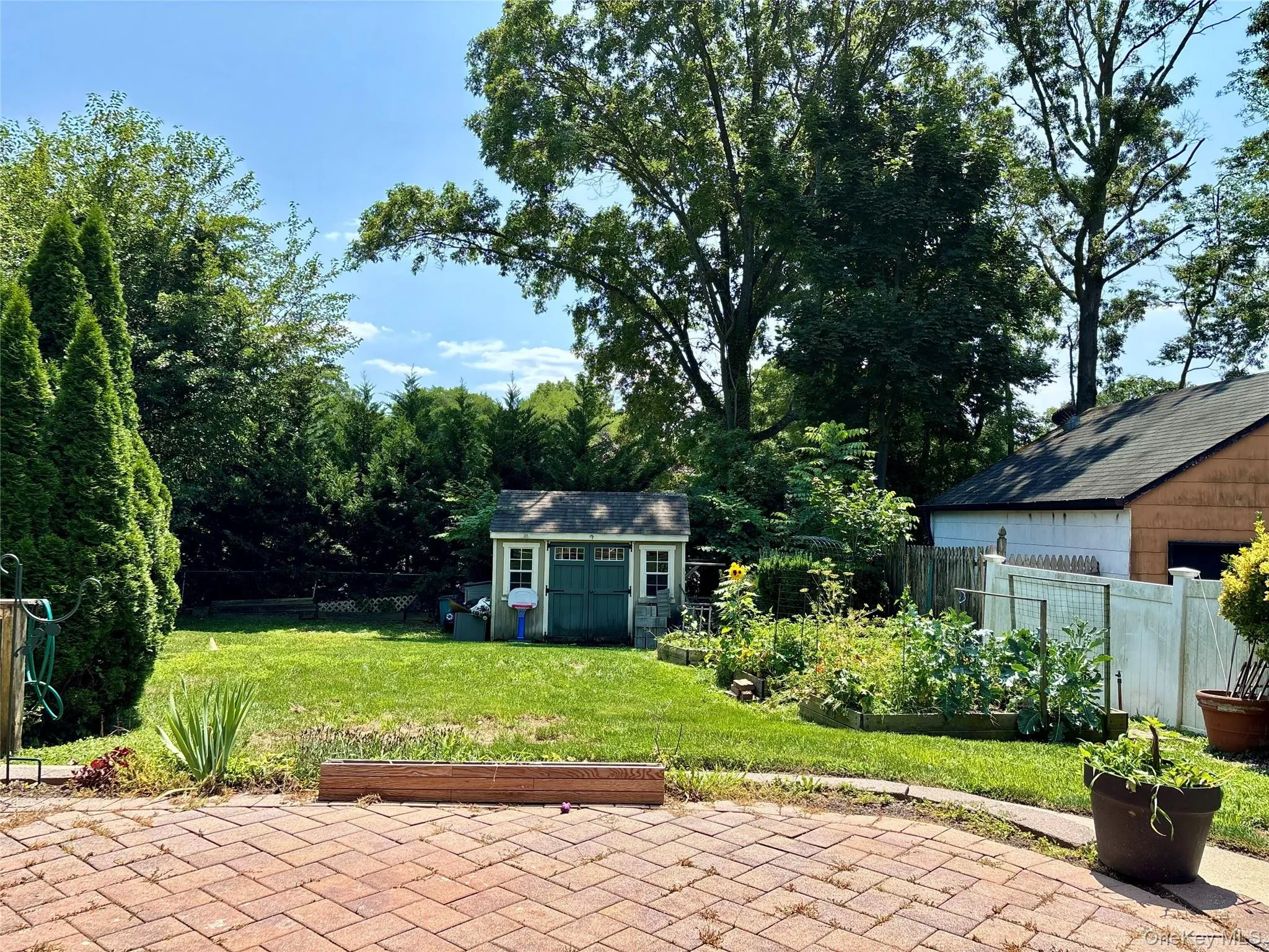 17 Alex Lane, Glen Cove, NY, 3 Bedrooms Bedrooms, 7 Rooms Rooms,2 BathroomsBathrooms,Residential Lease,For Rent,Alex,0,1030524 17 Alex Lane, Glen Cove, NY, 3 Bedrooms Bedrooms, 7 Rooms Rooms,2 BathroomsBathrooms,Residential Lease,For Rent,Alex,0,1030524