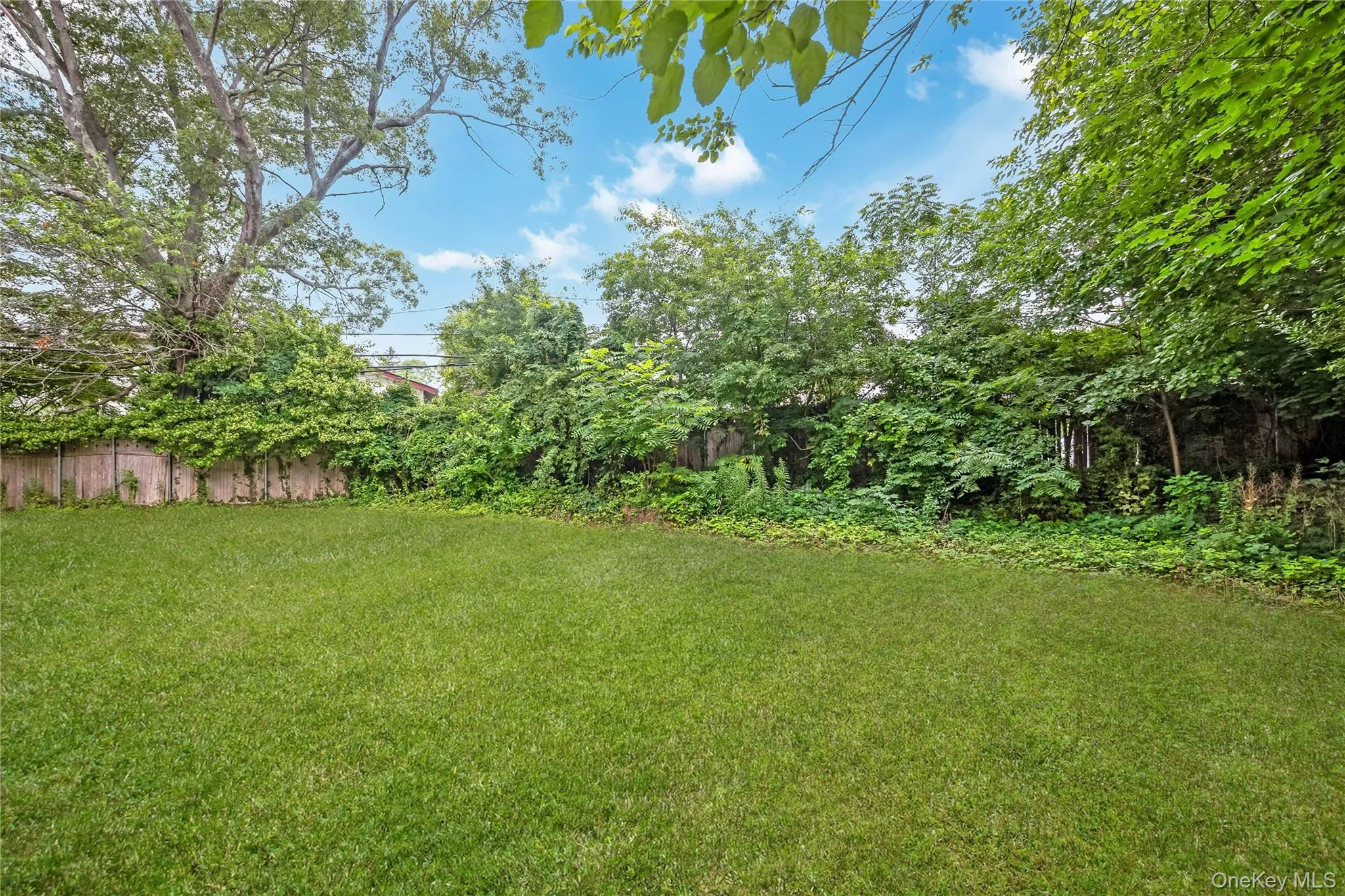 6 Village Drive, Oyster Bay, NY, 5 Bedrooms Bedrooms, 7 Rooms Rooms,3 BathroomsBathrooms,Residential,For Rent,Village,0,1030525 6 Village Drive, Oyster Bay, NY, 5 Bedrooms Bedrooms, 7 Rooms Rooms,3 BathroomsBathrooms,Residential,For Rent,Village,0,1030525