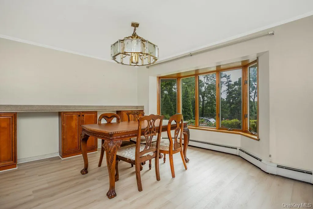 6 Village Drive, Oyster Bay, NY, 5 Bedrooms Bedrooms, 7 Rooms Rooms,3 BathroomsBathrooms,Residential,For Rent,Village,0,1030525 6 Village Drive, Oyster Bay, NY, 5 Bedrooms Bedrooms, 7 Rooms Rooms,3 BathroomsBathrooms,Residential,For Rent,Village,0,1030525
