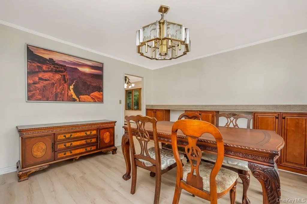 6 Village Drive, Oyster Bay, NY, 5 Bedrooms Bedrooms, 7 Rooms Rooms,3 BathroomsBathrooms,Residential,For Rent,Village,0,1030525 6 Village Drive, Oyster Bay, NY, 5 Bedrooms Bedrooms, 7 Rooms Rooms,3 BathroomsBathrooms,Residential,For Rent,Village,0,1030525