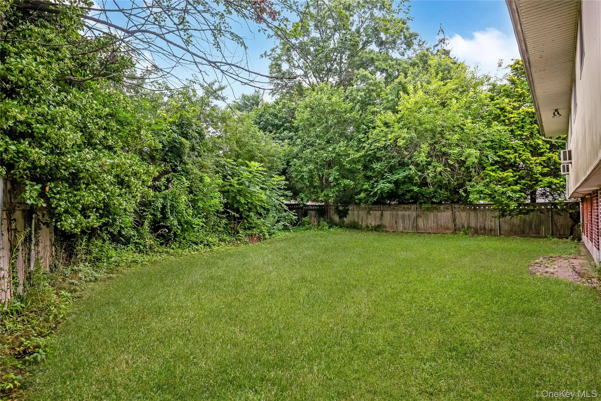 6 Village Drive, Oyster Bay, NY, 5 Bedrooms Bedrooms, 7 Rooms Rooms,3 BathroomsBathrooms,Residential,For Rent,Village,0,1030525 6 Village Drive, Oyster Bay, NY, 5 Bedrooms Bedrooms, 7 Rooms Rooms,3 BathroomsBathrooms,Residential,For Rent,Village,0,1030525