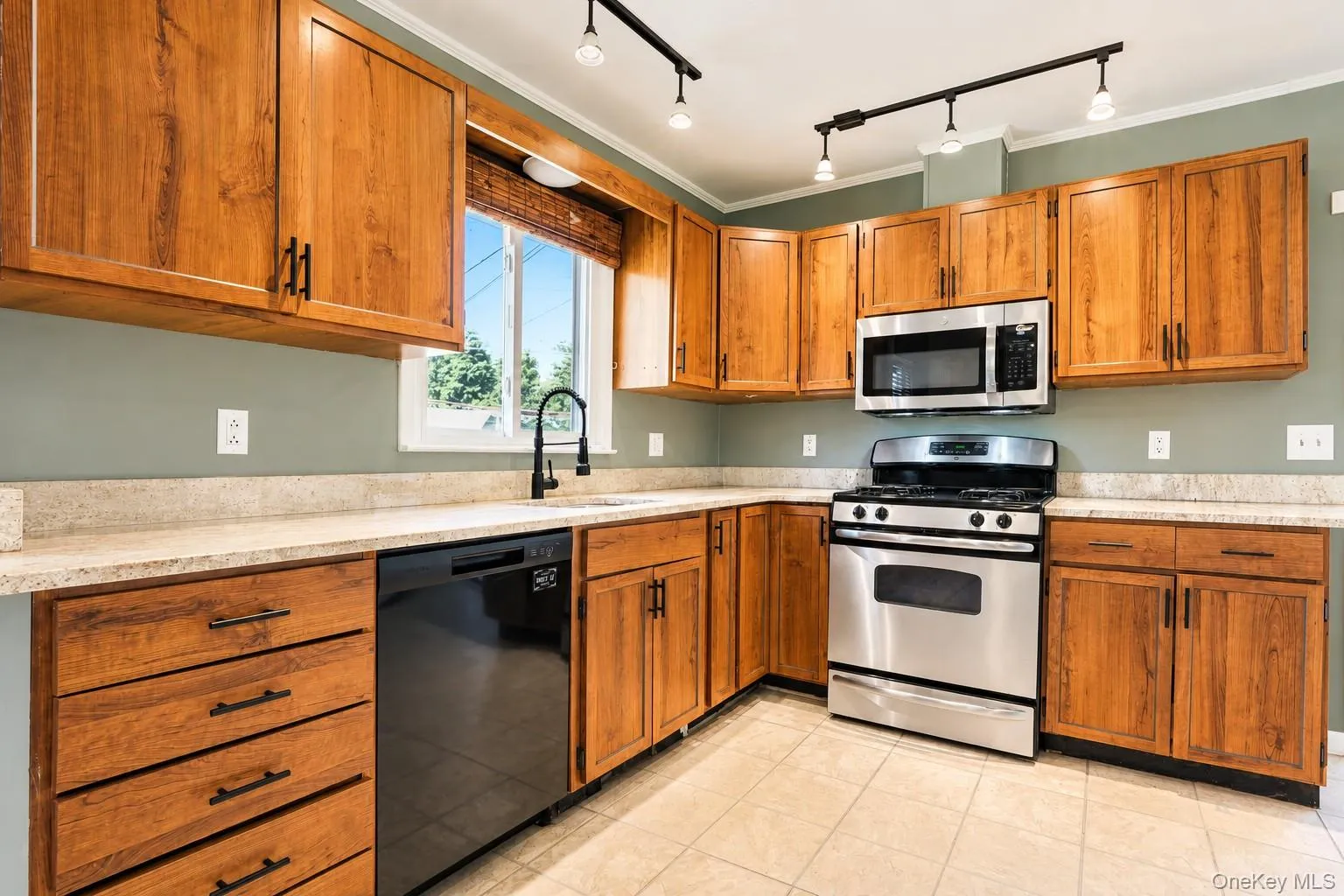 3 Ireland Drive, Poughkeepsie (town), NY, 4 Bedrooms Bedrooms, 12 Rooms Rooms,2 BathroomsBathrooms,Residential,For Rent,Ireland,0,1030526 3 Ireland Drive, Poughkeepsie (town), NY, 4 Bedrooms Bedrooms, 12 Rooms Rooms,2 BathroomsBathrooms,Residential,For Rent,Ireland,0,1030526