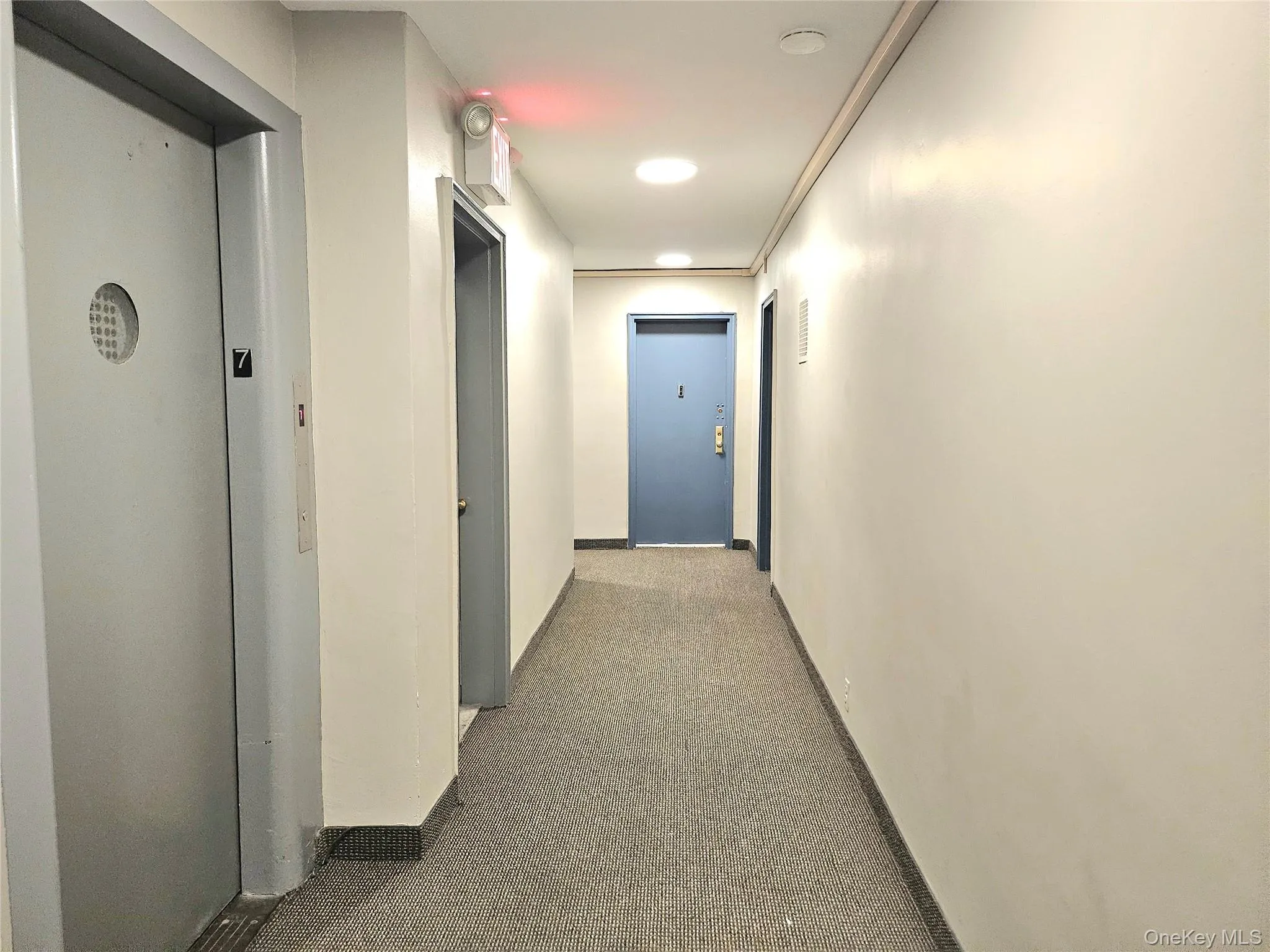 87-01 Midland Parkway, New York, NY, 2 Rooms Rooms,1 BathroomBathrooms,Residential,For Rent,Midland,0,1030534 87-01 Midland Parkway, New York, NY, 2 Rooms Rooms,1 BathroomBathrooms,Residential,For Rent,Midland,0,1030534