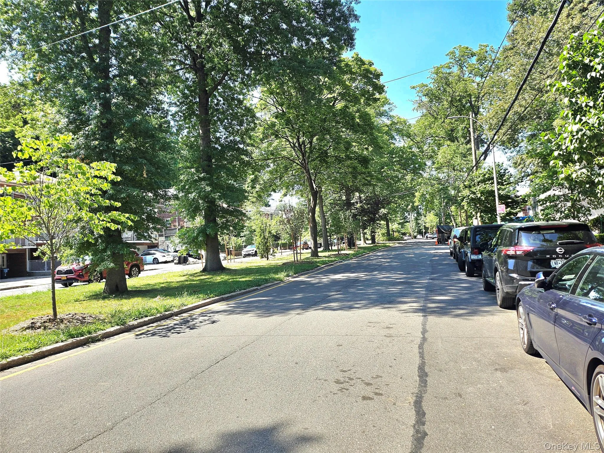 87-01 Midland Parkway, New York, NY, 2 Rooms Rooms,1 BathroomBathrooms,Residential,For Rent,Midland,0,1030534 87-01 Midland Parkway, New York, NY, 2 Rooms Rooms,1 BathroomBathrooms,Residential,For Rent,Midland,0,1030534
