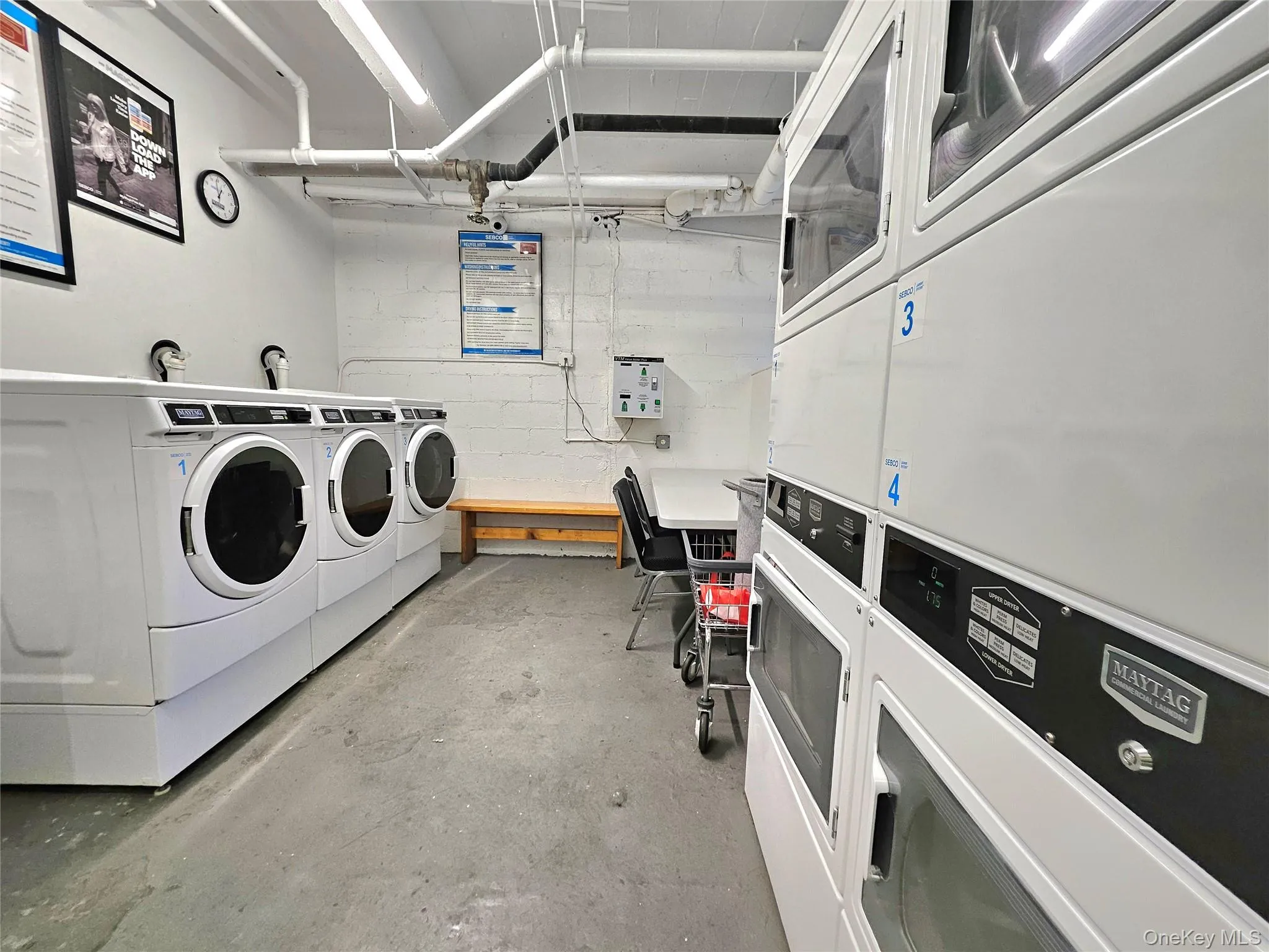 87-01 Midland Parkway, New York, NY, 2 Rooms Rooms,1 BathroomBathrooms,Residential,For Rent,Midland,0,1030534 87-01 Midland Parkway, New York, NY, 2 Rooms Rooms,1 BathroomBathrooms,Residential,For Rent,Midland,0,1030534