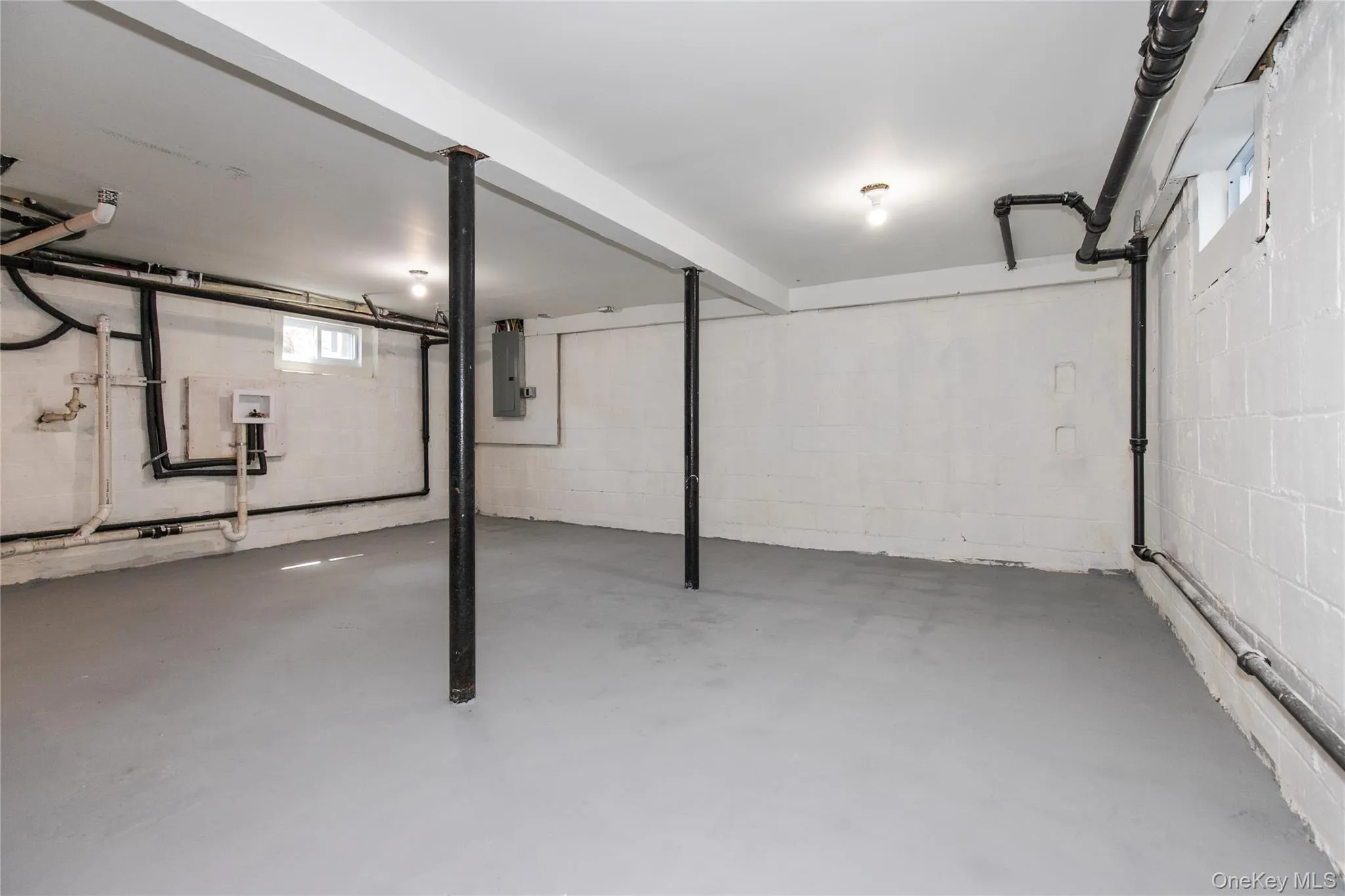 329 Euclid Street, Hempstead, NY, 5 Bedrooms Bedrooms, 9 Rooms Rooms,1 BathroomBathrooms,Residential,For Rent,Euclid,0,1030535 329 Euclid Street, Hempstead, NY, 5 Bedrooms Bedrooms, 9 Rooms Rooms,1 BathroomBathrooms,Residential,For Rent,Euclid,0,1030535
