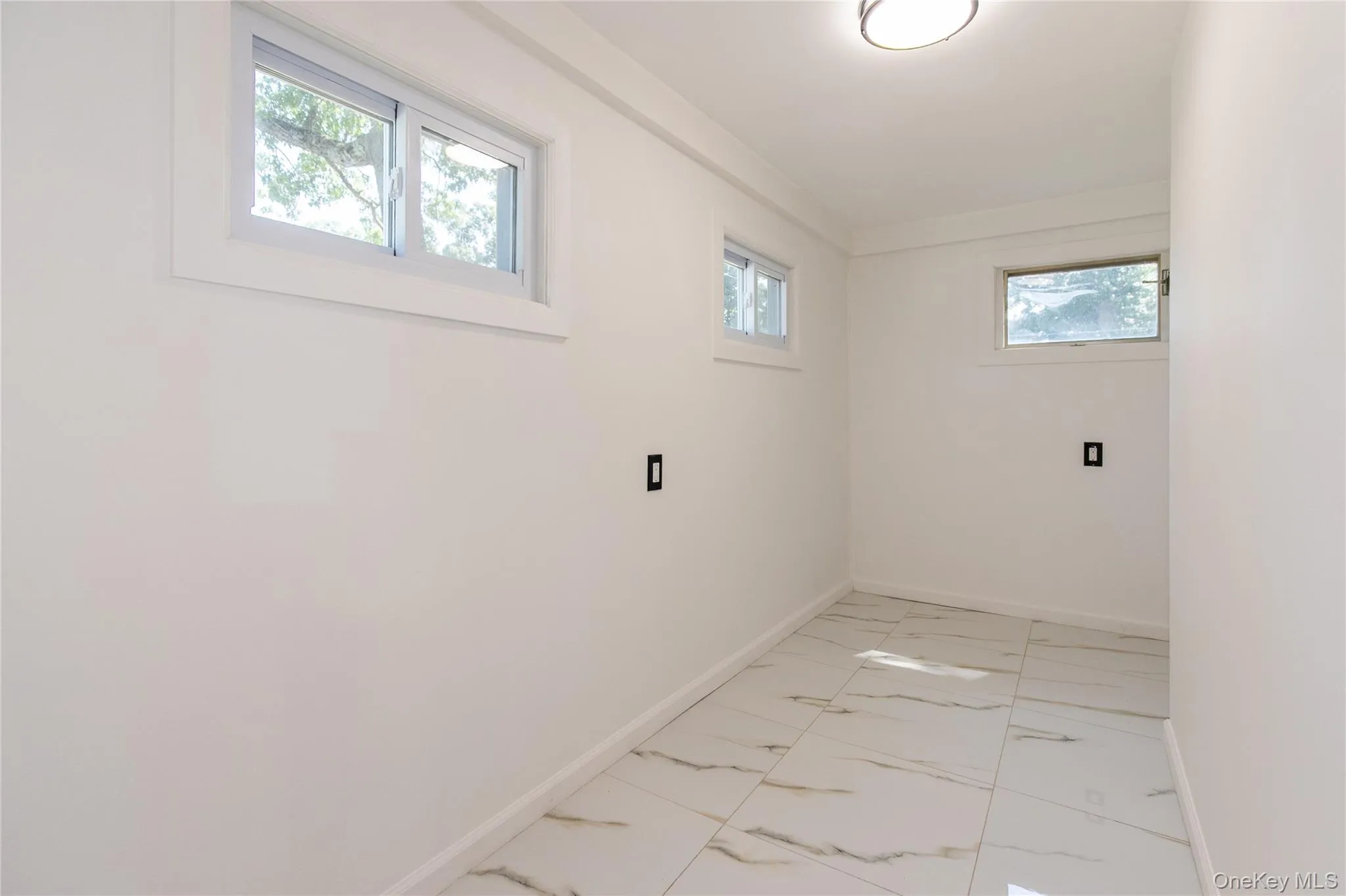 329 Euclid Street, Hempstead, NY, 5 Bedrooms Bedrooms, 9 Rooms Rooms,1 BathroomBathrooms,Residential,For Rent,Euclid,0,1030535 329 Euclid Street, Hempstead, NY, 5 Bedrooms Bedrooms, 9 Rooms Rooms,1 BathroomBathrooms,Residential,For Rent,Euclid,0,1030535