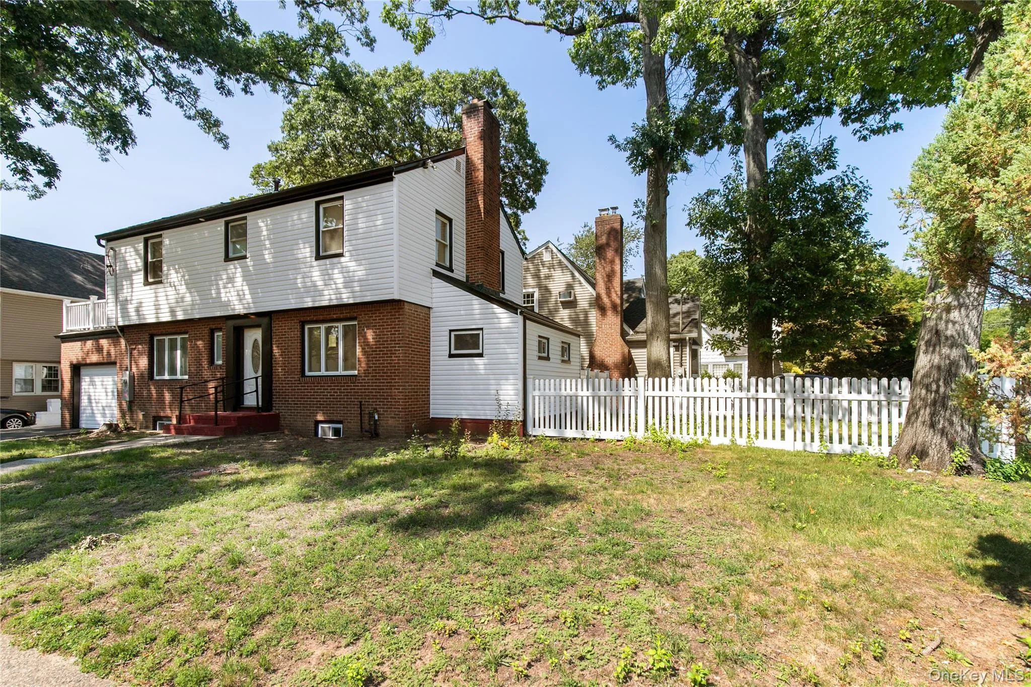 329 Euclid Street, Hempstead, NY, 5 Bedrooms Bedrooms, 9 Rooms Rooms,1 BathroomBathrooms,Residential,For Rent,Euclid,0,1030535 329 Euclid Street, Hempstead, NY, 5 Bedrooms Bedrooms, 9 Rooms Rooms,1 BathroomBathrooms,Residential,For Rent,Euclid,0,1030535