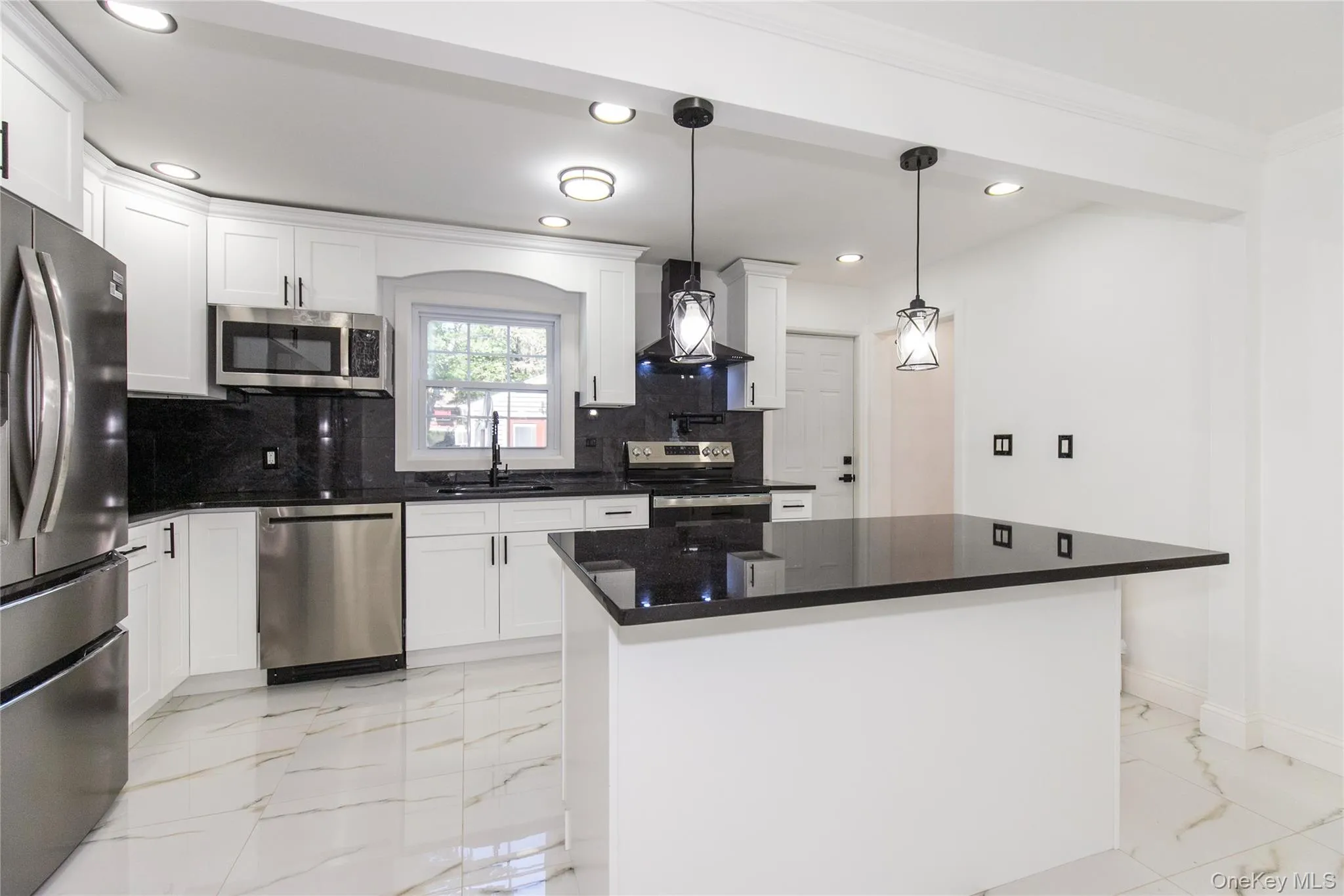 329 Euclid Street, Hempstead, NY, 5 Bedrooms Bedrooms, 9 Rooms Rooms,1 BathroomBathrooms,Residential,For Rent,Euclid,0,1030535 329 Euclid Street, Hempstead, NY, 5 Bedrooms Bedrooms, 9 Rooms Rooms,1 BathroomBathrooms,Residential,For Rent,Euclid,0,1030535