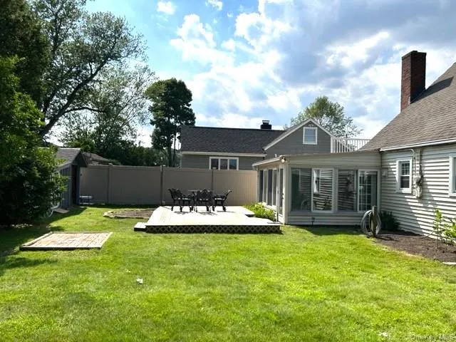 6 Beechwood Place, Oyster Bay, NY, 3 Bedrooms Bedrooms, 7 Rooms Rooms,1 BathroomBathrooms,Residential Lease,For Rent,Beechwood,0,1030542 6 Beechwood Place, Oyster Bay, NY, 3 Bedrooms Bedrooms, 7 Rooms Rooms,1 BathroomBathrooms,Residential Lease,For Rent,Beechwood,0,1030542