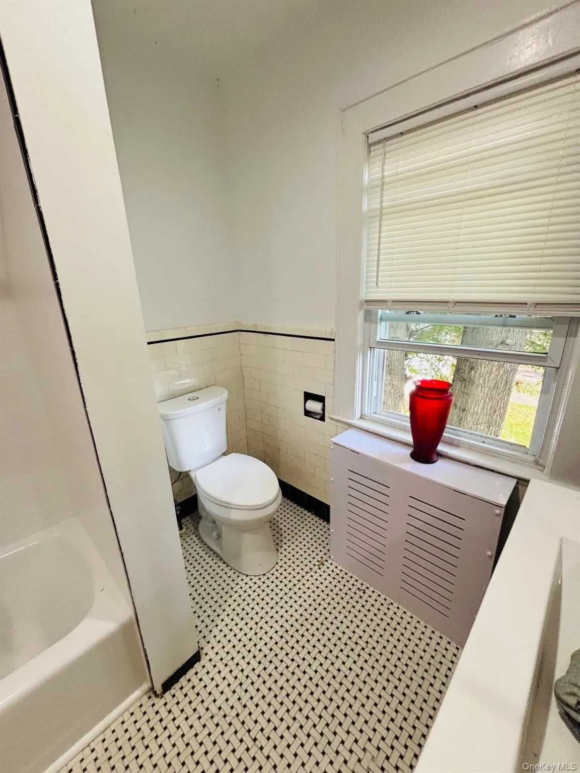 29 Roosevelt Street, Glen Cove, NY, 3 Bedrooms Bedrooms, 6 Rooms Rooms,1 BathroomBathrooms,Residential,For Rent,Roosevelt,0,1030544 29 Roosevelt Street, Glen Cove, NY, 3 Bedrooms Bedrooms, 6 Rooms Rooms,1 BathroomBathrooms,Residential,For Rent,Roosevelt,0,1030544