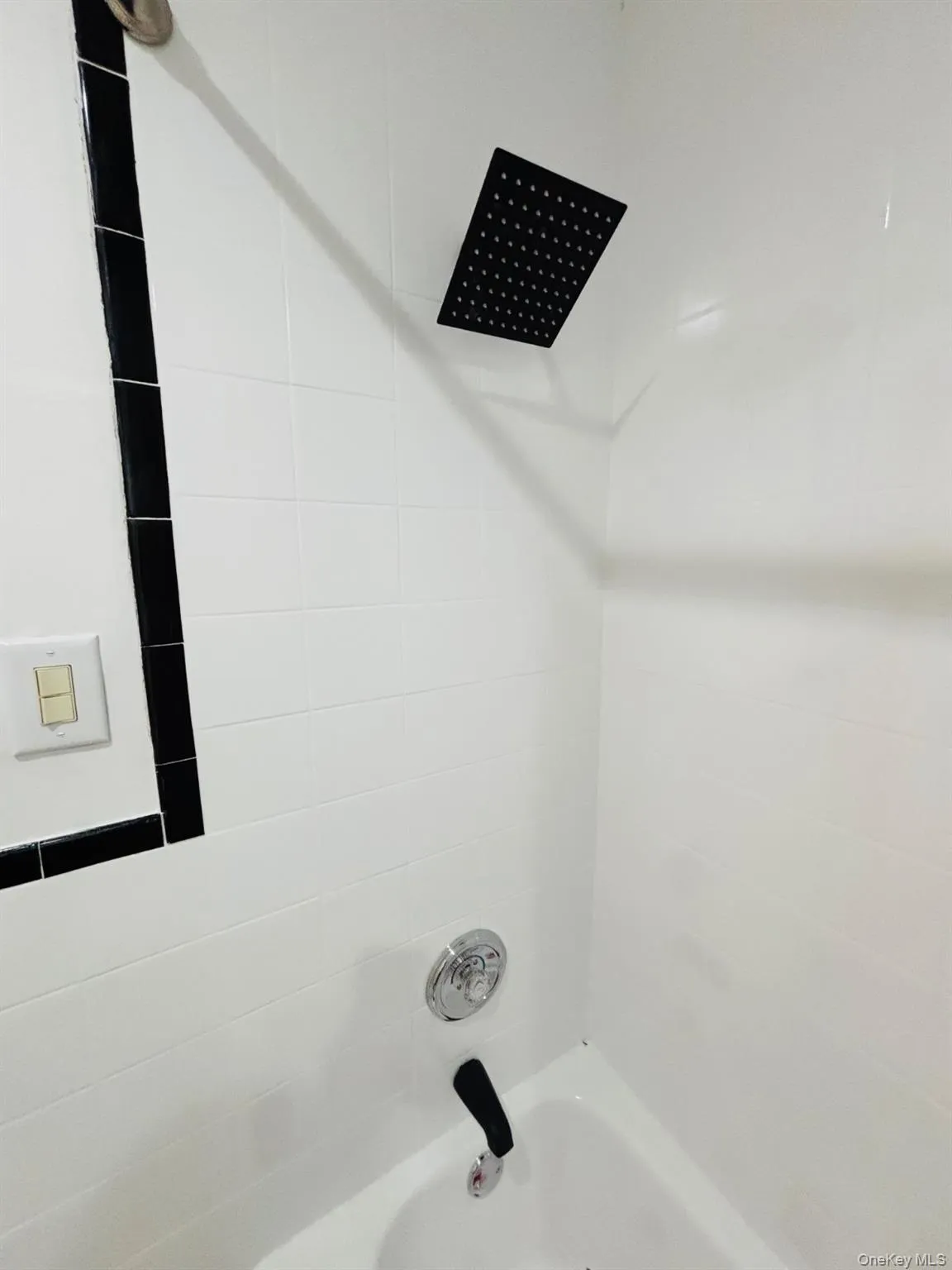 29 Roosevelt Street, Glen Cove, NY, 3 Bedrooms Bedrooms, 6 Rooms Rooms,1 BathroomBathrooms,Residential,For Rent,Roosevelt,0,1030544 29 Roosevelt Street, Glen Cove, NY, 3 Bedrooms Bedrooms, 6 Rooms Rooms,1 BathroomBathrooms,Residential,For Rent,Roosevelt,0,1030544