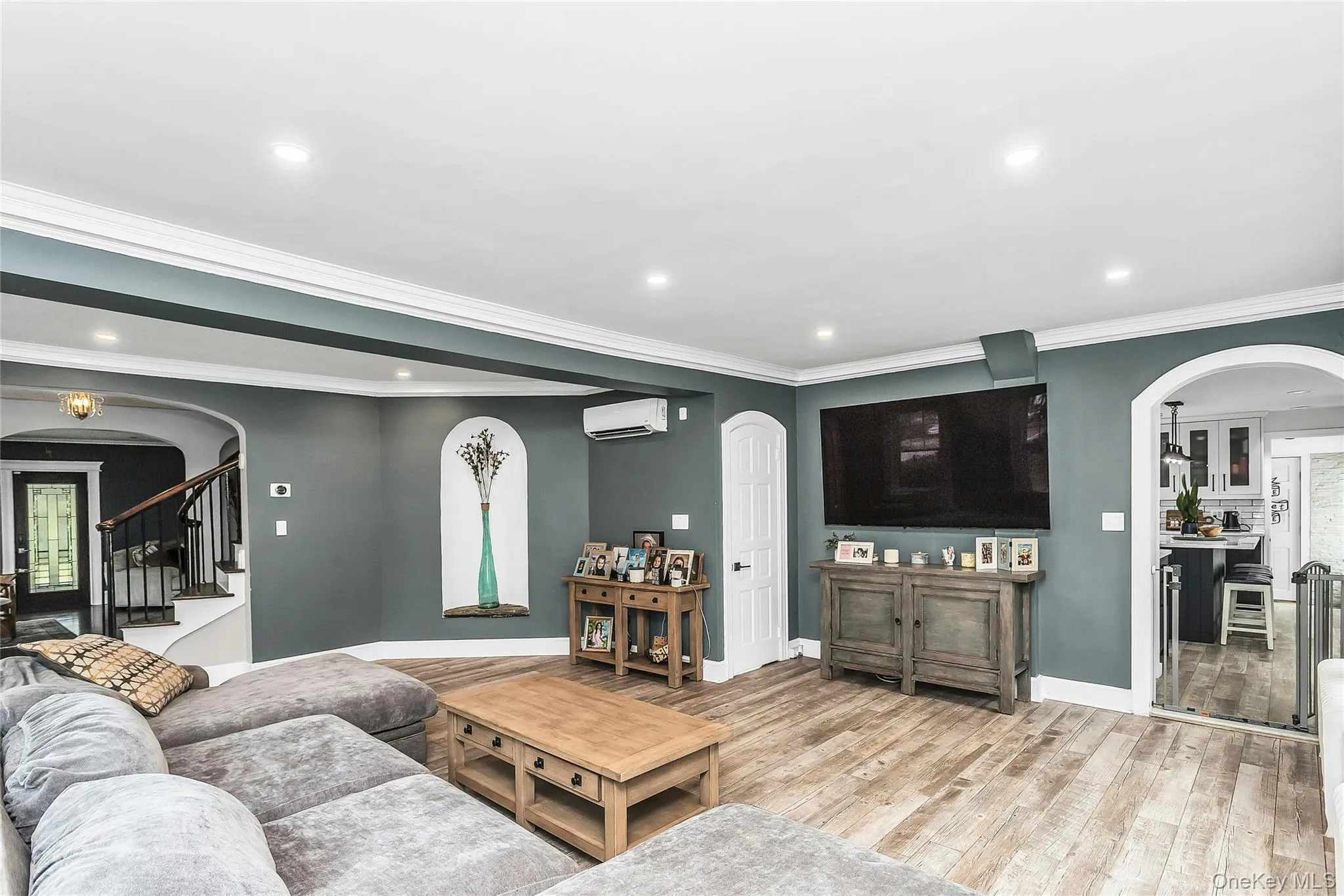 75 Penataquit Avenue, Islip, NY, 6 Bedrooms Bedrooms, 10 Rooms Rooms,3 BathroomsBathrooms,Residential,For Rent,Penataquit,0,1030549 75 Penataquit Avenue, Islip, NY, 6 Bedrooms Bedrooms, 10 Rooms Rooms,3 BathroomsBathrooms,Residential,For Rent,Penataquit,0,1030549