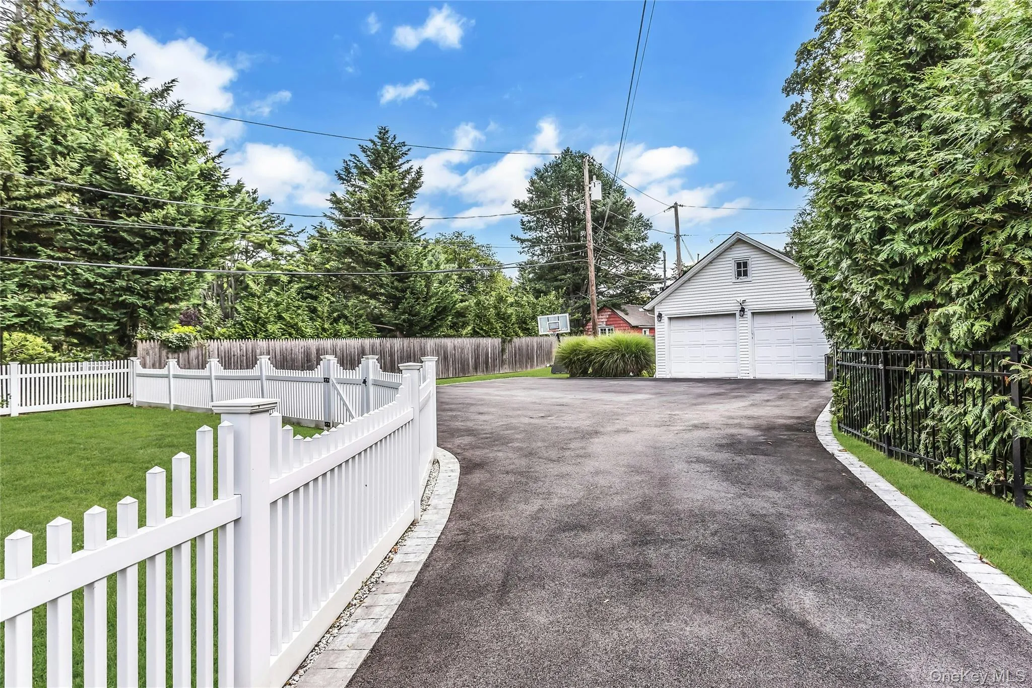 75 Penataquit Avenue, Islip, NY, 6 Bedrooms Bedrooms, 10 Rooms Rooms,3 BathroomsBathrooms,Residential,For Rent,Penataquit,0,1030549 75 Penataquit Avenue, Islip, NY, 6 Bedrooms Bedrooms, 10 Rooms Rooms,3 BathroomsBathrooms,Residential,For Rent,Penataquit,0,1030549