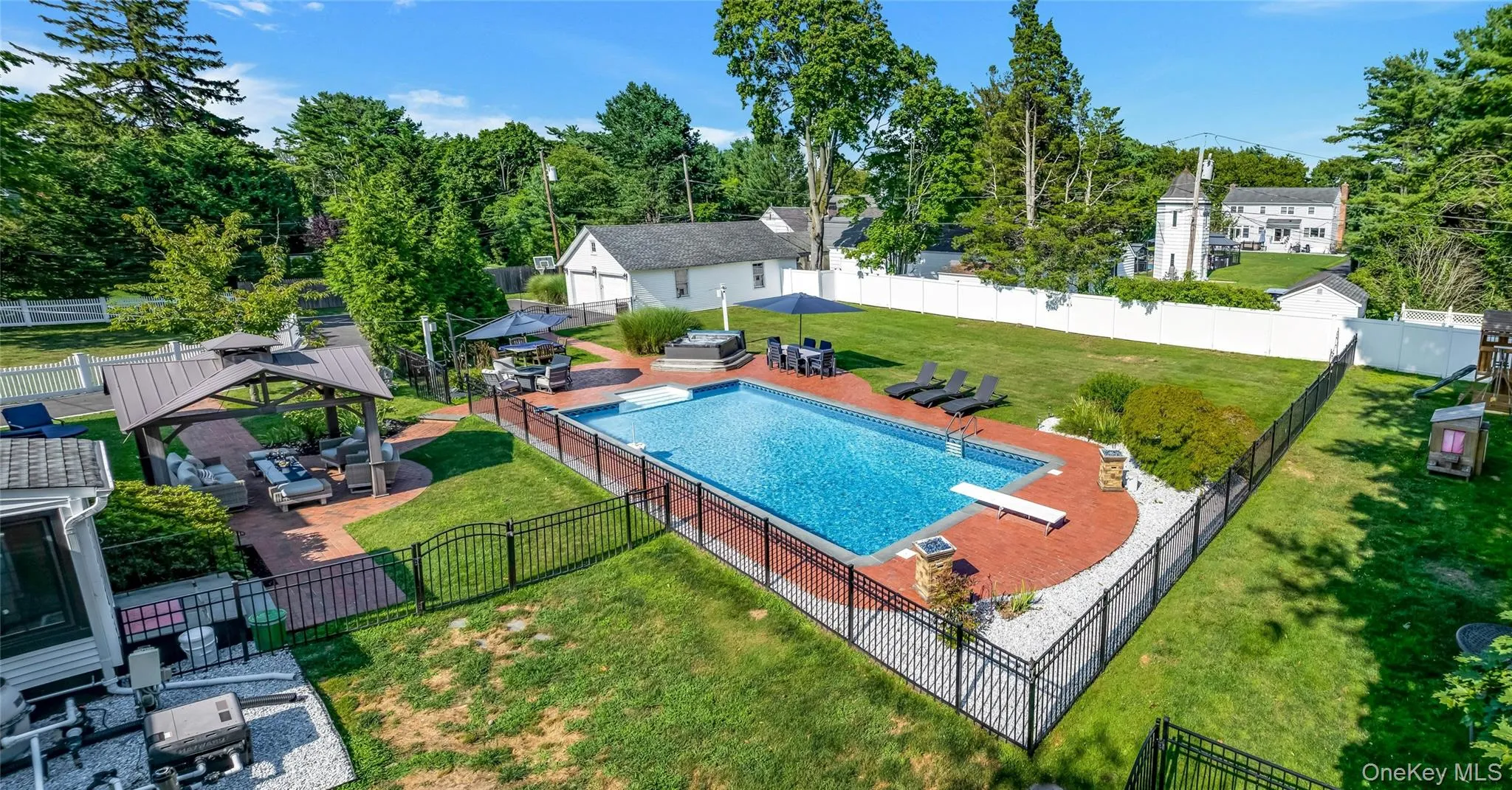 75 Penataquit Avenue, Islip, NY, 6 Bedrooms Bedrooms, 10 Rooms Rooms,3 BathroomsBathrooms,Residential,For Rent,Penataquit,0,1030549 75 Penataquit Avenue, Islip, NY, 6 Bedrooms Bedrooms, 10 Rooms Rooms,3 BathroomsBathrooms,Residential,For Rent,Penataquit,0,1030549