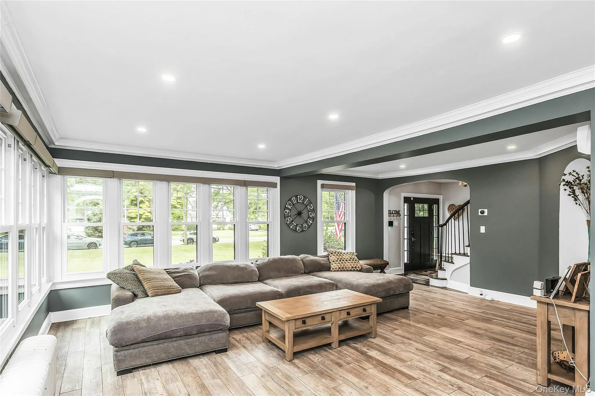 75 Penataquit Avenue, Islip, NY, 6 Bedrooms Bedrooms, 10 Rooms Rooms,3 BathroomsBathrooms,Residential,For Rent,Penataquit,0,1030549 75 Penataquit Avenue, Islip, NY, 6 Bedrooms Bedrooms, 10 Rooms Rooms,3 BathroomsBathrooms,Residential,For Rent,Penataquit,0,1030549