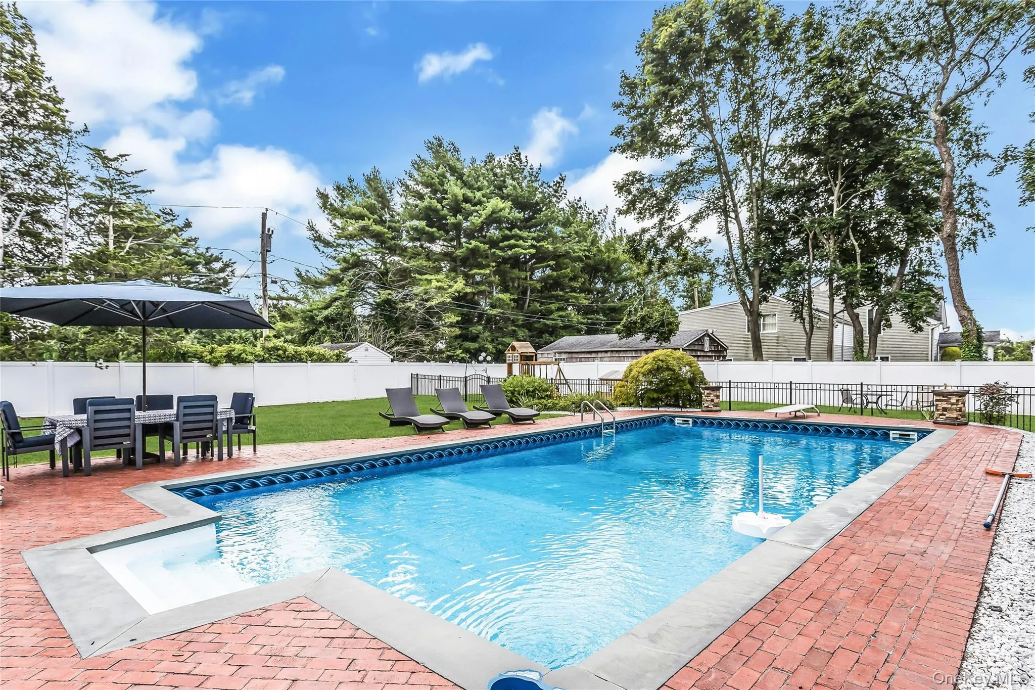 75 Penataquit Avenue, Islip, NY, 6 Bedrooms Bedrooms, 10 Rooms Rooms,3 BathroomsBathrooms,Residential,For Rent,Penataquit,0,1030549 75 Penataquit Avenue, Islip, NY, 6 Bedrooms Bedrooms, 10 Rooms Rooms,3 BathroomsBathrooms,Residential,For Rent,Penataquit,0,1030549