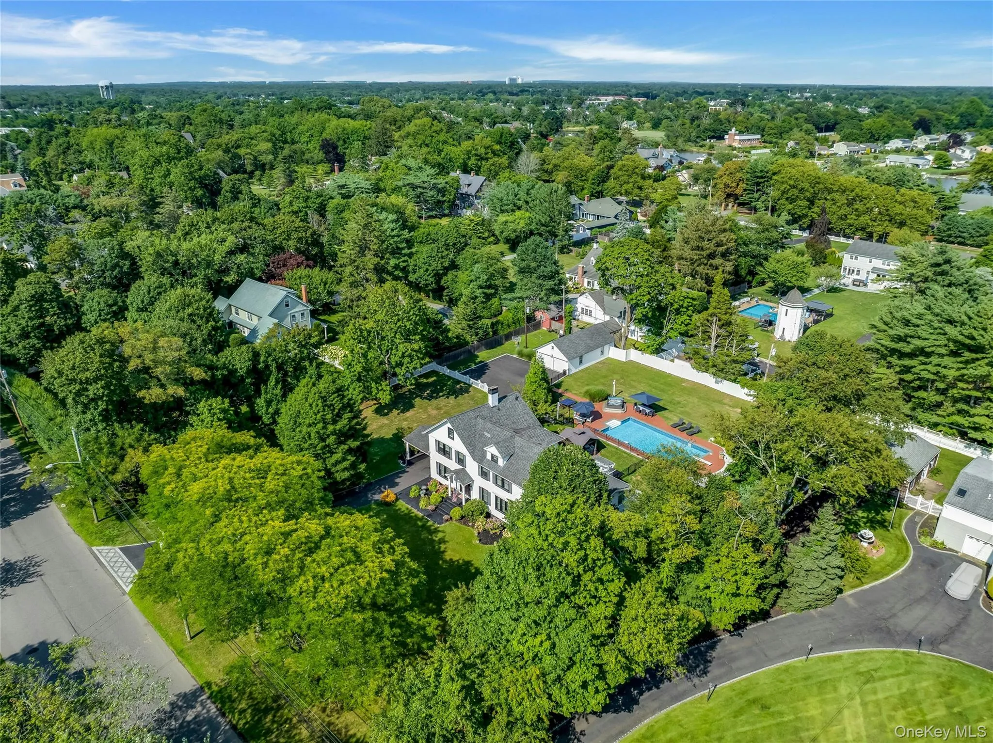 75 Penataquit Avenue, Islip, NY, 6 Bedrooms Bedrooms, 10 Rooms Rooms,3 BathroomsBathrooms,Residential,For Rent,Penataquit,0,1030549 75 Penataquit Avenue, Islip, NY, 6 Bedrooms Bedrooms, 10 Rooms Rooms,3 BathroomsBathrooms,Residential,For Rent,Penataquit,0,1030549