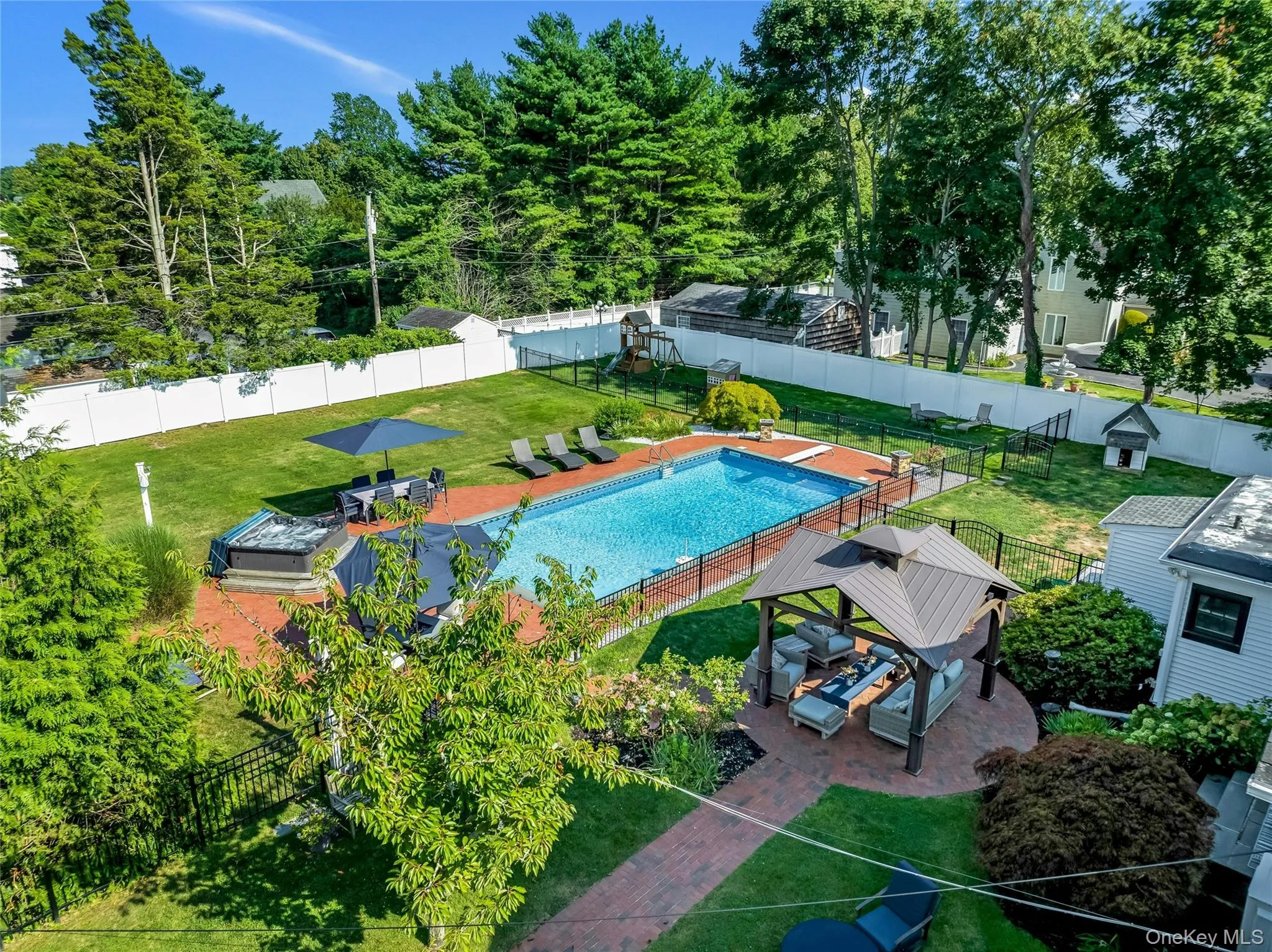 75 Penataquit Avenue, Islip, NY, 6 Bedrooms Bedrooms, 10 Rooms Rooms,3 BathroomsBathrooms,Residential,For Rent,Penataquit,0,1030549 75 Penataquit Avenue, Islip, NY, 6 Bedrooms Bedrooms, 10 Rooms Rooms,3 BathroomsBathrooms,Residential,For Rent,Penataquit,0,1030549
