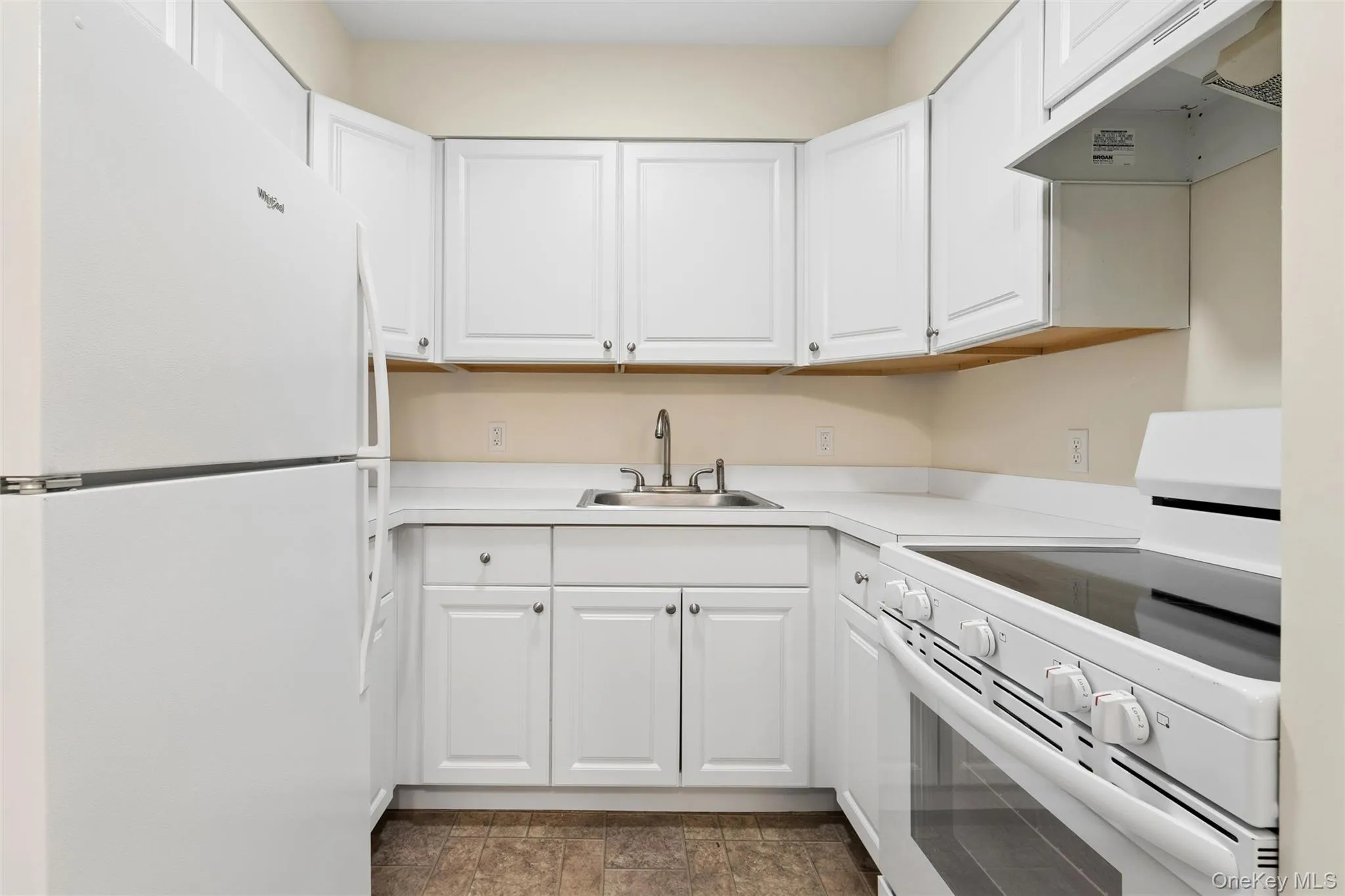 1000 9th Street, Southold, NY, 1 Bedroom Bedrooms, 4 Rooms Rooms,1 BathroomBathrooms,Residential Lease,For Rent,9th,0,1030556 1000 9th Street, Southold, NY, 1 Bedroom Bedrooms, 4 Rooms Rooms,1 BathroomBathrooms,Residential Lease,For Rent,9th,0,1030556
