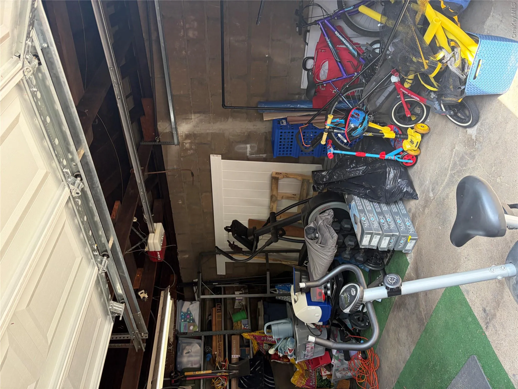 6069 80th Avenue, New York, NY, 5 Bedrooms Bedrooms, 8 Rooms Rooms,2 BathroomsBathrooms,Residential,For Rent,80th,0,1030558 6069 80th Avenue, New York, NY, 5 Bedrooms Bedrooms, 8 Rooms Rooms,2 BathroomsBathrooms,Residential,For Rent,80th,0,1030558