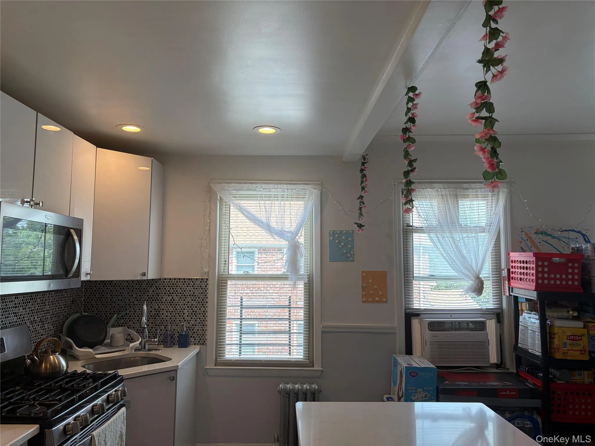 6069 80th Avenue, New York, NY, 5 Bedrooms Bedrooms, 8 Rooms Rooms,2 BathroomsBathrooms,Residential,For Rent,80th,0,1030558 6069 80th Avenue, New York, NY, 5 Bedrooms Bedrooms, 8 Rooms Rooms,2 BathroomsBathrooms,Residential,For Rent,80th,0,1030558