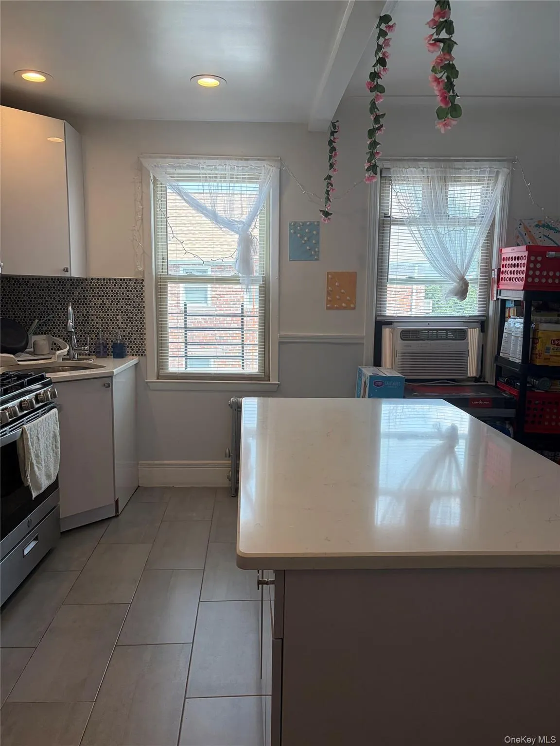 6069 80th Avenue, New York, NY, 5 Bedrooms Bedrooms, 8 Rooms Rooms,2 BathroomsBathrooms,Residential,For Rent,80th,0,1030558 6069 80th Avenue, New York, NY, 5 Bedrooms Bedrooms, 8 Rooms Rooms,2 BathroomsBathrooms,Residential,For Rent,80th,0,1030558