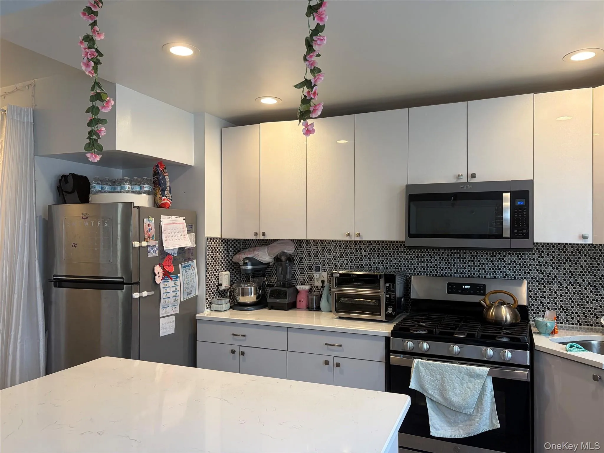 6069 80th Avenue, New York, NY, 5 Bedrooms Bedrooms, 8 Rooms Rooms,2 BathroomsBathrooms,Residential,For Rent,80th,0,1030558 6069 80th Avenue, New York, NY, 5 Bedrooms Bedrooms, 8 Rooms Rooms,2 BathroomsBathrooms,Residential,For Rent,80th,0,1030558