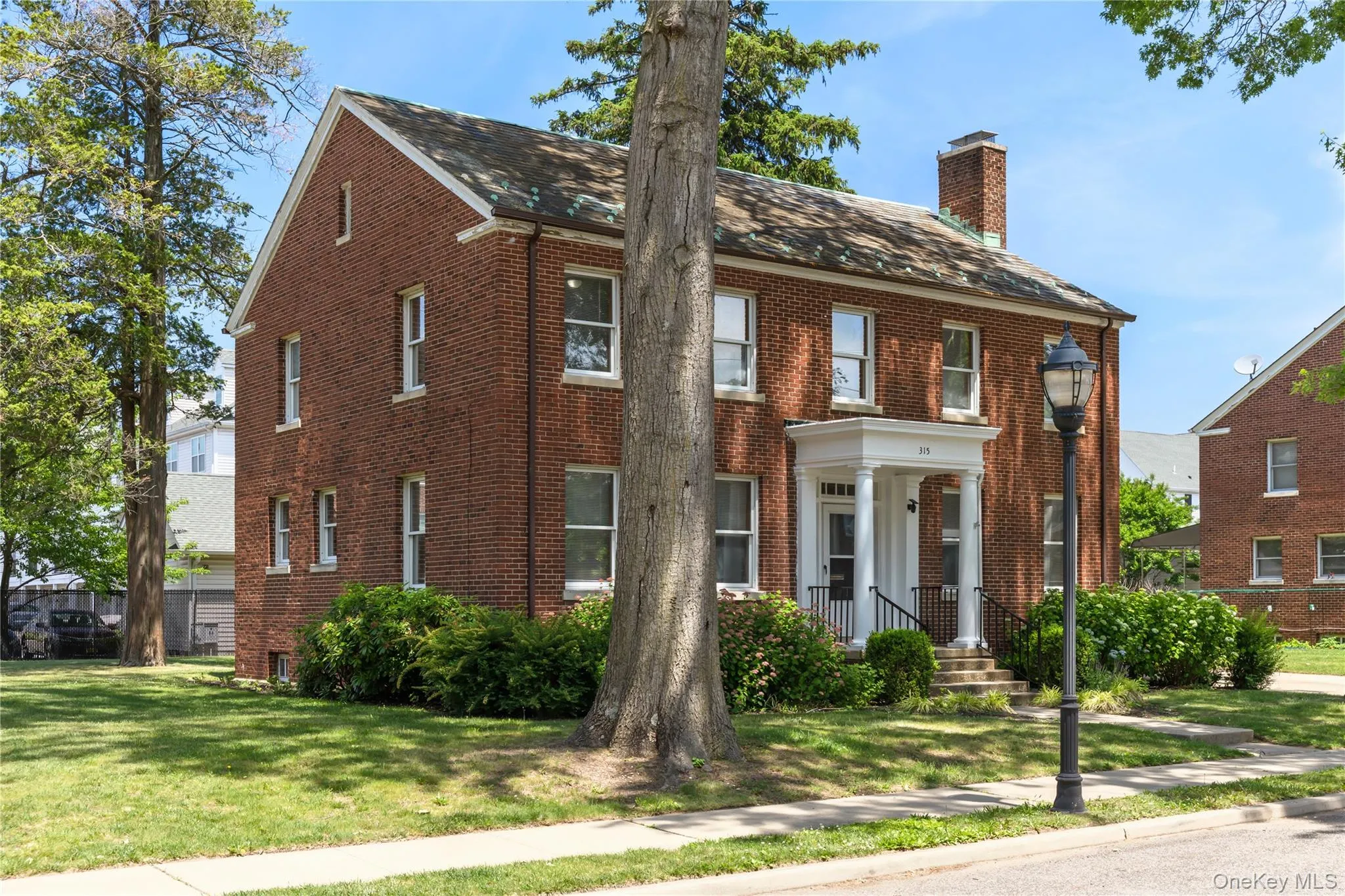 315 Ellington Avenue, Hempstead, NY, 4 Bedrooms Bedrooms, 8 Rooms Rooms,3 BathroomsBathrooms,Residential Lease,For Rent,Ellington,0,1030564 315 Ellington Avenue, Hempstead, NY, 4 Bedrooms Bedrooms, 8 Rooms Rooms,3 BathroomsBathrooms,Residential Lease,For Rent,Ellington,0,1030564
