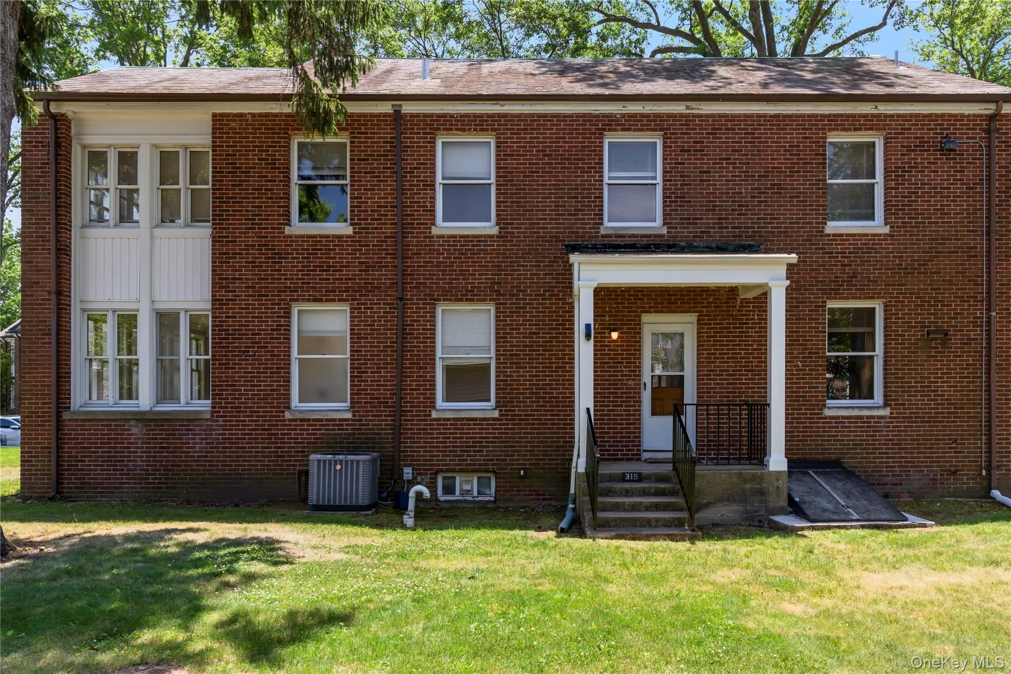 315 Ellington Avenue, Hempstead, NY, 4 Bedrooms Bedrooms, 8 Rooms Rooms,3 BathroomsBathrooms,Residential Lease,For Rent,Ellington,0,1030564 315 Ellington Avenue, Hempstead, NY, 4 Bedrooms Bedrooms, 8 Rooms Rooms,3 BathroomsBathrooms,Residential Lease,For Rent,Ellington,0,1030564