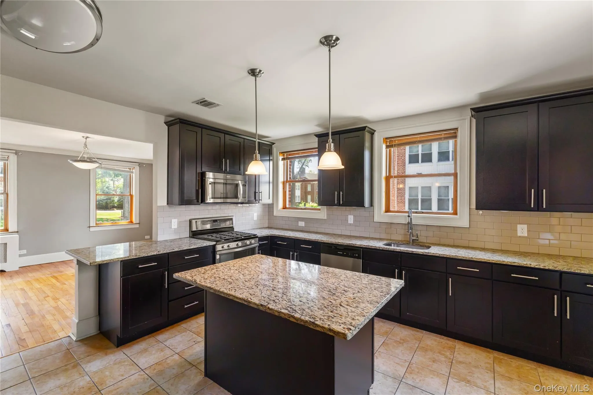 315 Ellington Avenue, Hempstead, NY, 4 Bedrooms Bedrooms, 8 Rooms Rooms,3 BathroomsBathrooms,Residential Lease,For Rent,Ellington,0,1030564 315 Ellington Avenue, Hempstead, NY, 4 Bedrooms Bedrooms, 8 Rooms Rooms,3 BathroomsBathrooms,Residential Lease,For Rent,Ellington,0,1030564