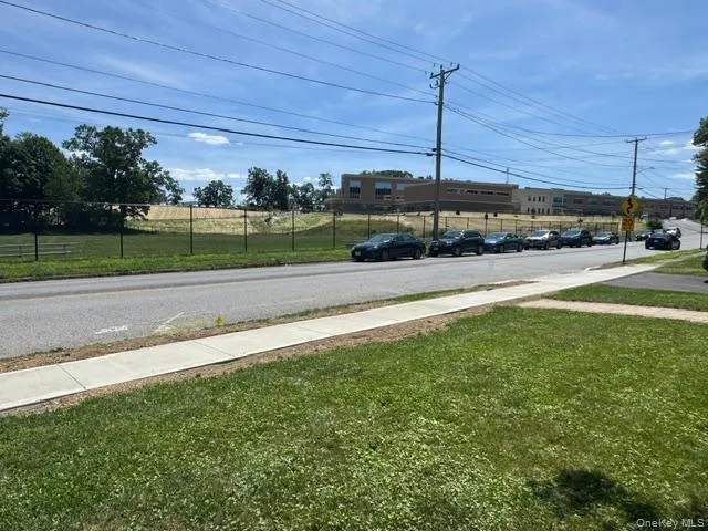 325 West Street, Newburgh (city), NY, 4 Bedrooms Bedrooms, 8 Rooms Rooms,2 BathroomsBathrooms,Residential,For Rent,West,0,1030569 325 West Street, Newburgh (city), NY, 4 Bedrooms Bedrooms, 8 Rooms Rooms,2 BathroomsBathrooms,Residential,For Rent,West,0,1030569