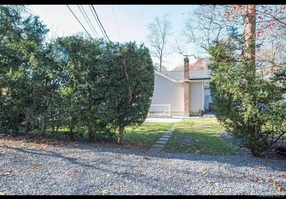 16 WILDWOOD Street, Brookhaven, NY, 1 Bedroom Bedrooms, 3 Rooms Rooms,1 BathroomBathrooms,Residential Lease,For Rent,WILDWOOD,0,1030571 16 WILDWOOD Street, Brookhaven, NY, 1 Bedroom Bedrooms, 3 Rooms Rooms,1 BathroomBathrooms,Residential Lease,For Rent,WILDWOOD,0,1030571