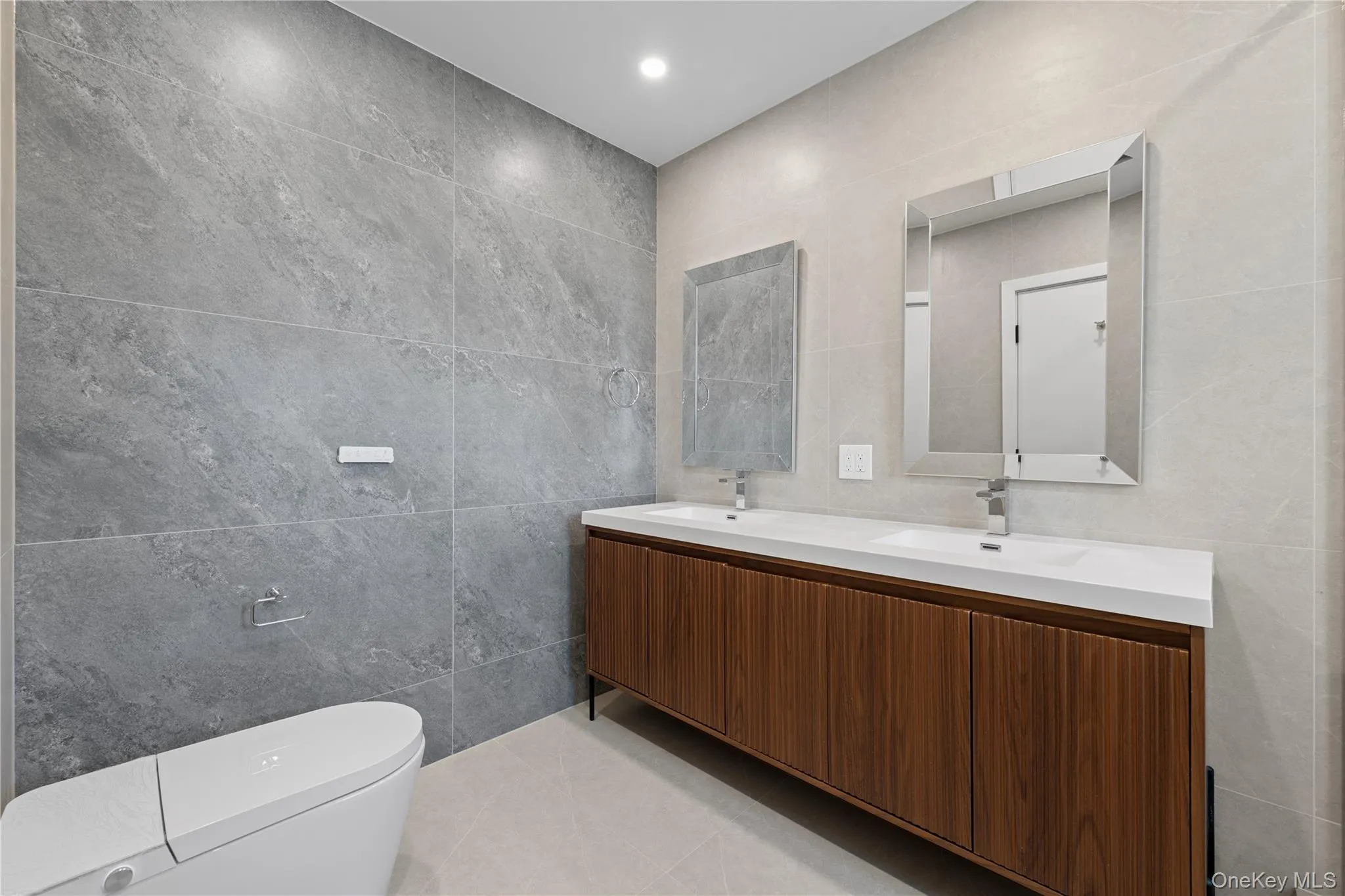 172-12 65th Avenue, New York, NY, 4 Bedrooms Bedrooms, 10 Rooms Rooms,3 BathroomsBathrooms,Residential,For Rent,65th,0,1030574 172-12 65th Avenue, New York, NY, 4 Bedrooms Bedrooms, 10 Rooms Rooms,3 BathroomsBathrooms,Residential,For Rent,65th,0,1030574