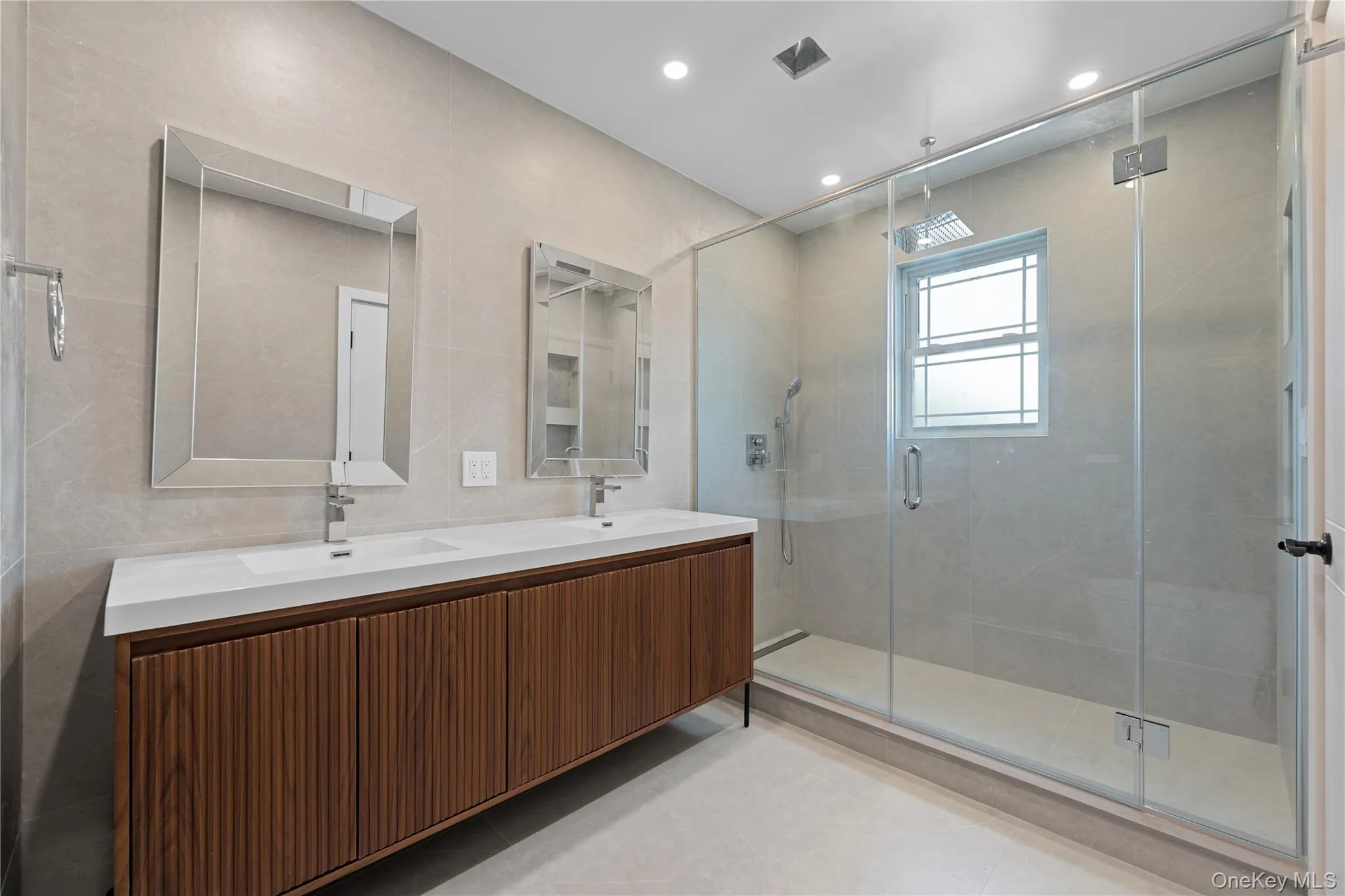 172-12 65th Avenue, New York, NY, 4 Bedrooms Bedrooms, 10 Rooms Rooms,3 BathroomsBathrooms,Residential,For Rent,65th,0,1030574 172-12 65th Avenue, New York, NY, 4 Bedrooms Bedrooms, 10 Rooms Rooms,3 BathroomsBathrooms,Residential,For Rent,65th,0,1030574