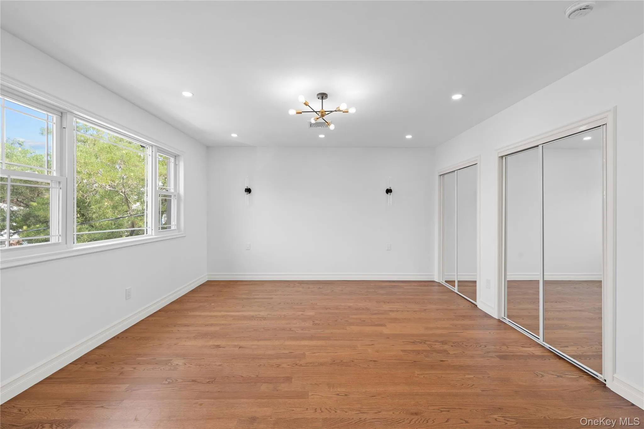 172-12 65th Avenue, New York, NY, 4 Bedrooms Bedrooms, 10 Rooms Rooms,3 BathroomsBathrooms,Residential,For Rent,65th,0,1030574 172-12 65th Avenue, New York, NY, 4 Bedrooms Bedrooms, 10 Rooms Rooms,3 BathroomsBathrooms,Residential,For Rent,65th,0,1030574