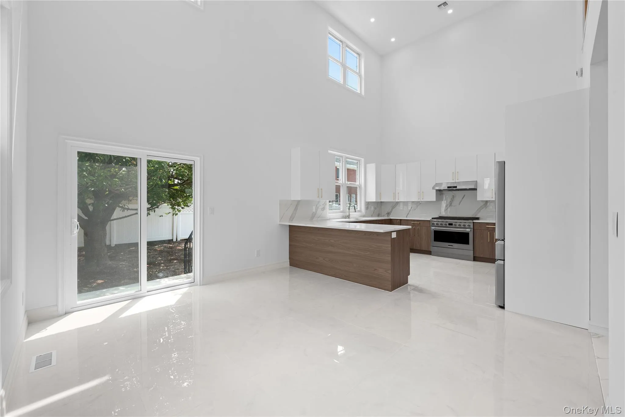 172-12 65th Avenue, New York, NY, 4 Bedrooms Bedrooms, 10 Rooms Rooms,3 BathroomsBathrooms,Residential,For Rent,65th,0,1030574 172-12 65th Avenue, New York, NY, 4 Bedrooms Bedrooms, 10 Rooms Rooms,3 BathroomsBathrooms,Residential,For Rent,65th,0,1030574