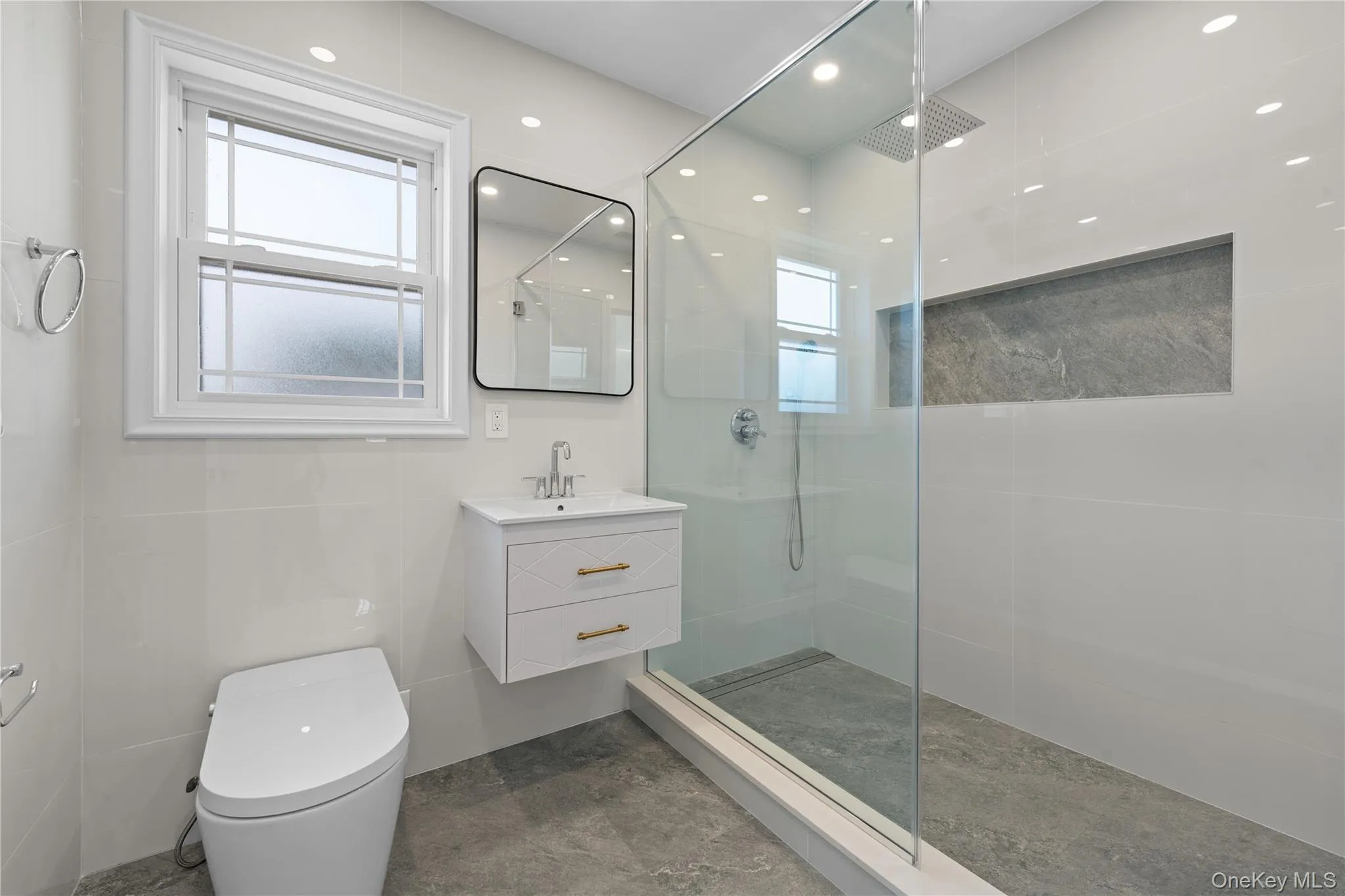 172-12 65th Avenue, New York, NY, 4 Bedrooms Bedrooms, 10 Rooms Rooms,3 BathroomsBathrooms,Residential,For Rent,65th,0,1030574 172-12 65th Avenue, New York, NY, 4 Bedrooms Bedrooms, 10 Rooms Rooms,3 BathroomsBathrooms,Residential,For Rent,65th,0,1030574