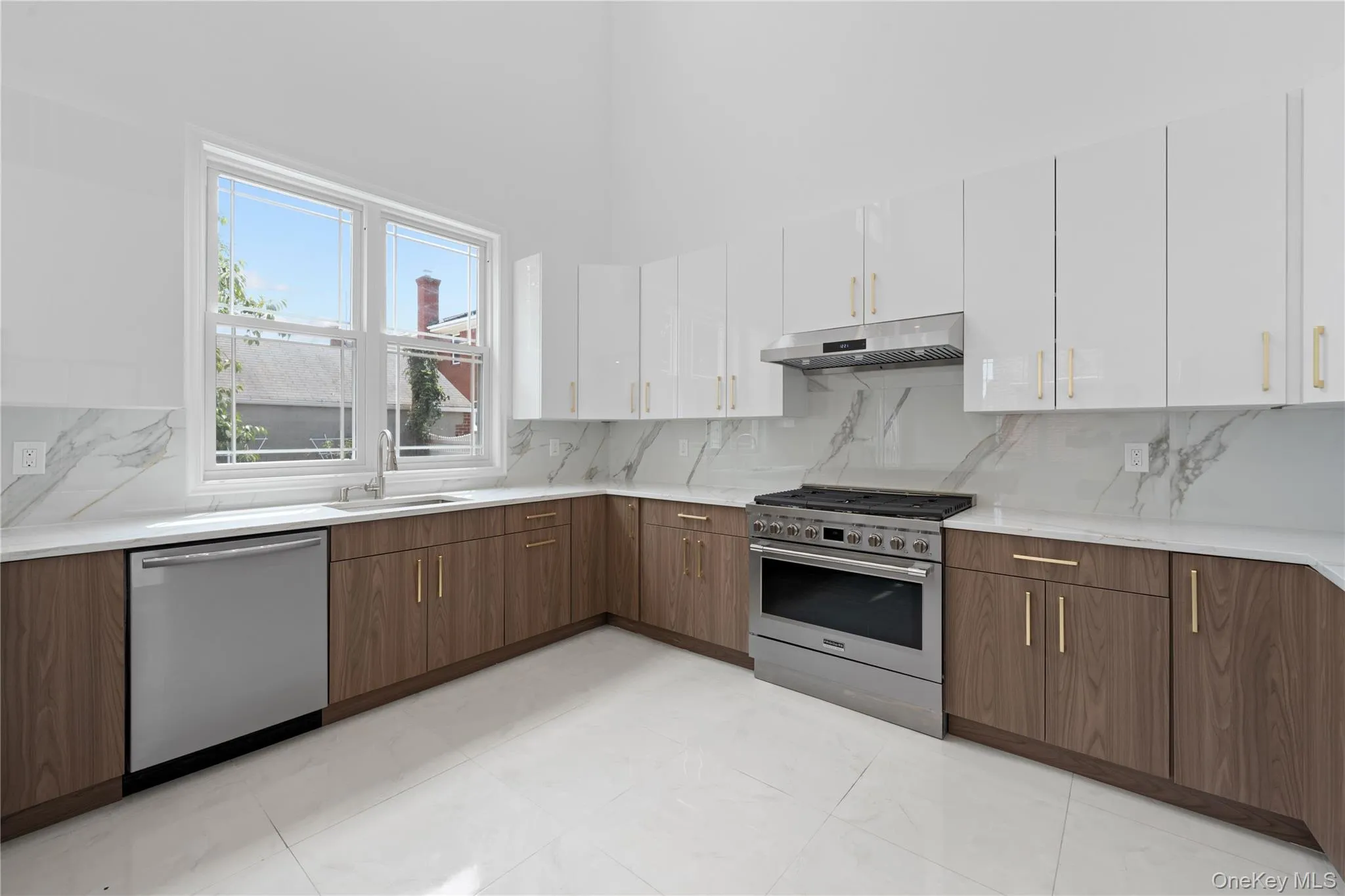 172-12 65th Avenue, New York, NY, 4 Bedrooms Bedrooms, 10 Rooms Rooms,3 BathroomsBathrooms,Residential,For Rent,65th,0,1030574 172-12 65th Avenue, New York, NY, 4 Bedrooms Bedrooms, 10 Rooms Rooms,3 BathroomsBathrooms,Residential,For Rent,65th,0,1030574