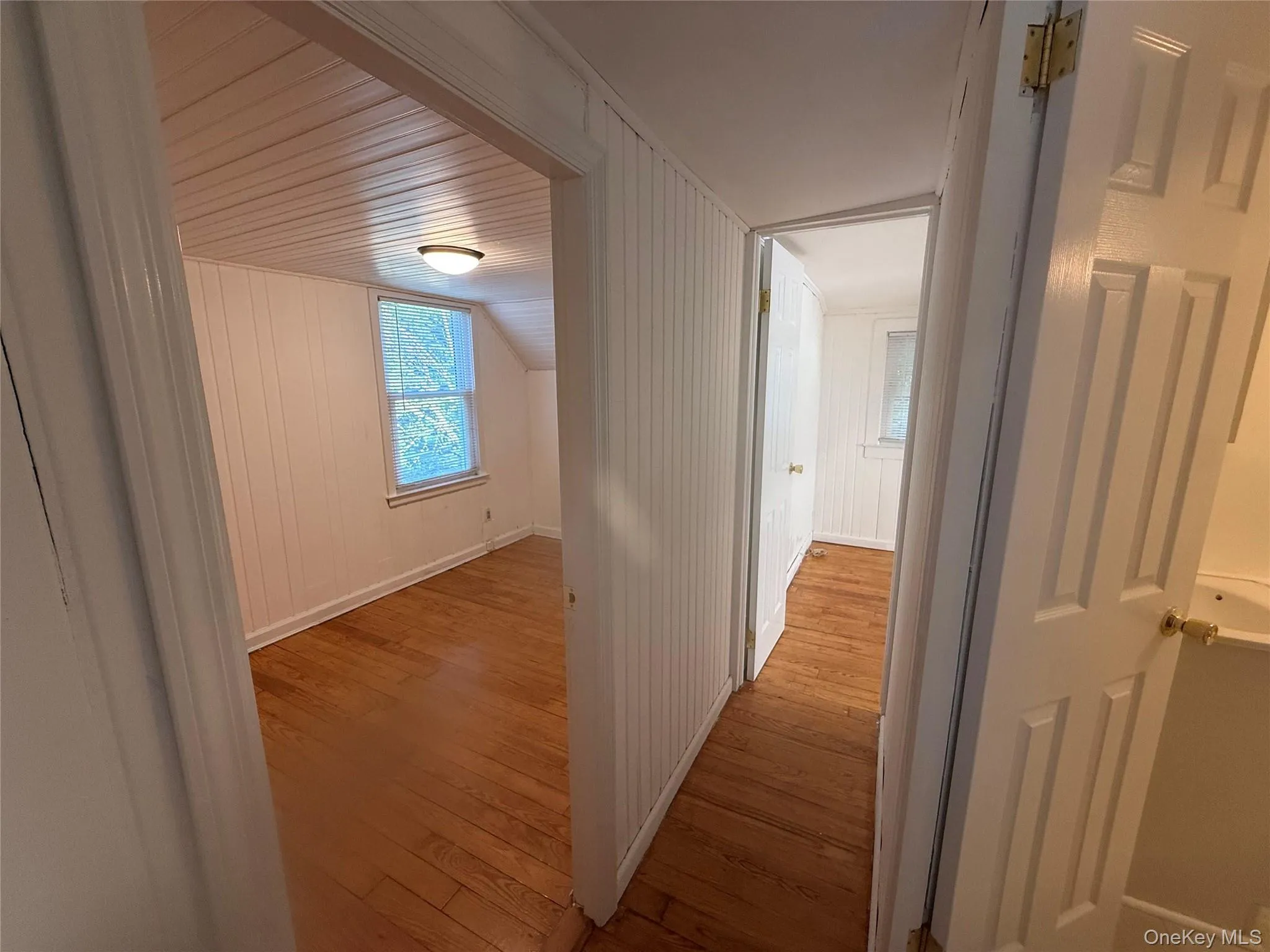 24 8th Avenue, Oyster Bay, NY, 2 Bedrooms Bedrooms, 6 Rooms Rooms,1 BathroomBathrooms,Residential Lease,For Rent,8th,0,1030577 24 8th Avenue, Oyster Bay, NY, 2 Bedrooms Bedrooms, 6 Rooms Rooms,1 BathroomBathrooms,Residential Lease,For Rent,8th,0,1030577