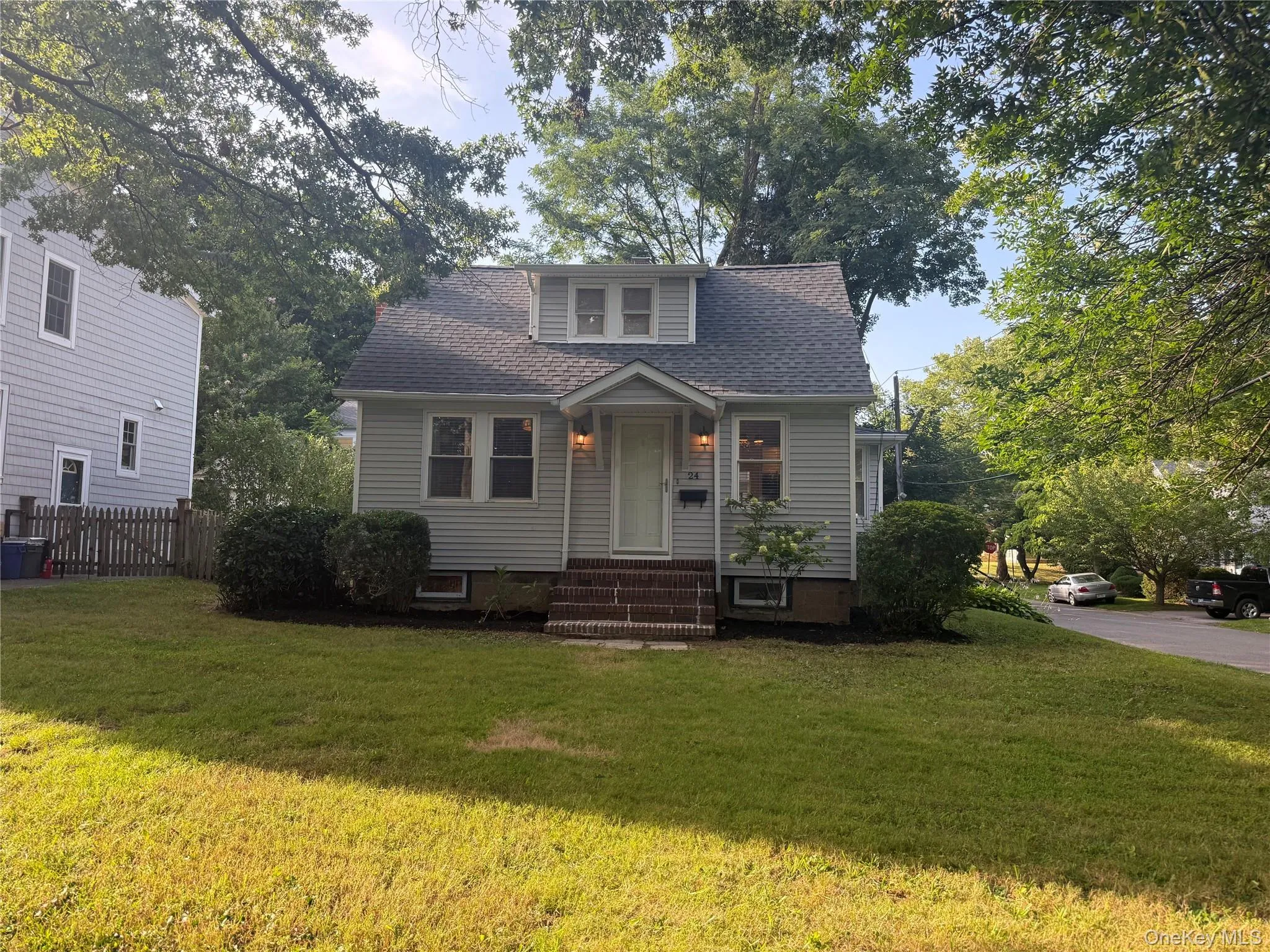 24 8th Avenue, Oyster Bay, NY, 2 Bedrooms Bedrooms, 6 Rooms Rooms,1 BathroomBathrooms,Residential Lease,For Rent,8th,0,1030577 24 8th Avenue, Oyster Bay, NY, 2 Bedrooms Bedrooms, 6 Rooms Rooms,1 BathroomBathrooms,Residential Lease,For Rent,8th,0,1030577
