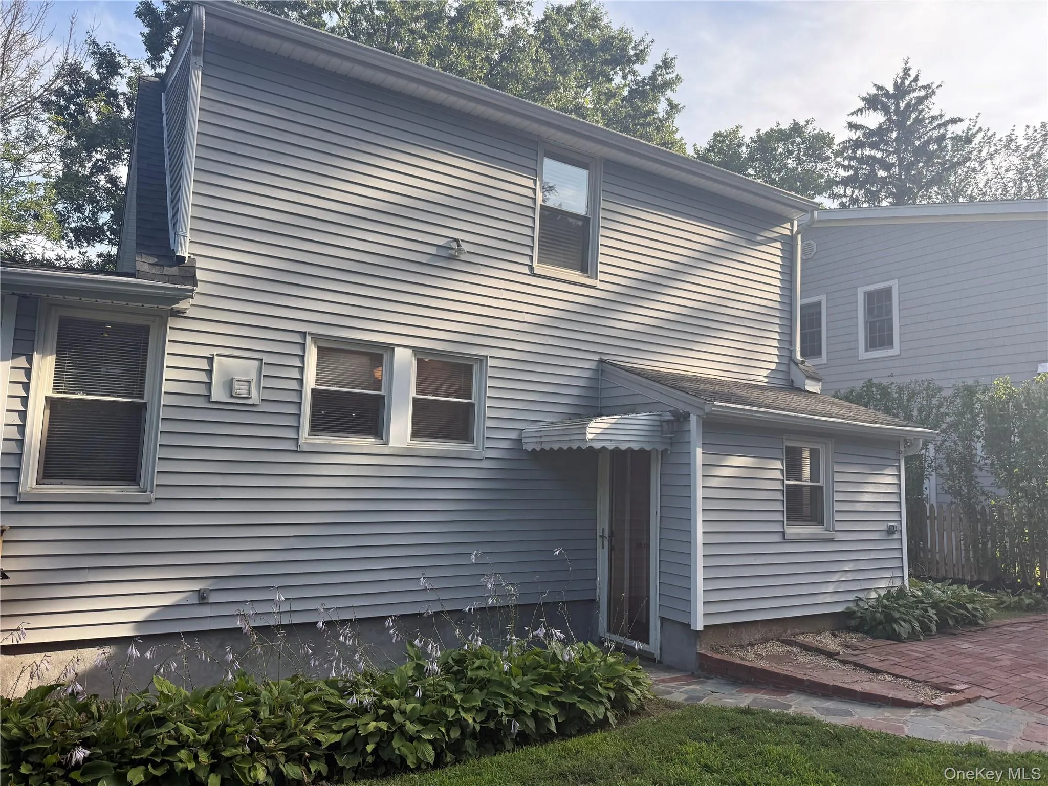 24 8th Avenue, Oyster Bay, NY, 2 Bedrooms Bedrooms, 6 Rooms Rooms,1 BathroomBathrooms,Residential Lease,For Rent,8th,0,1030577 24 8th Avenue, Oyster Bay, NY, 2 Bedrooms Bedrooms, 6 Rooms Rooms,1 BathroomBathrooms,Residential Lease,For Rent,8th,0,1030577