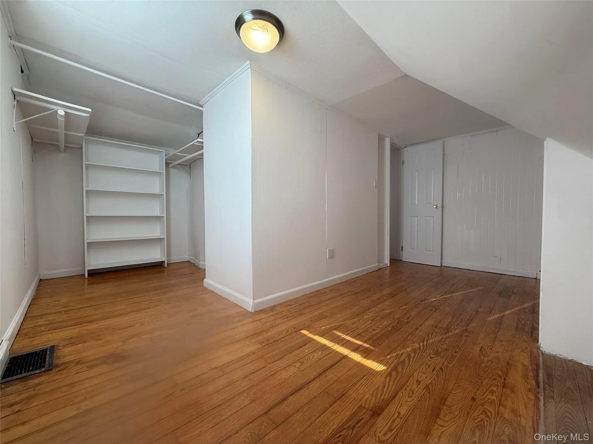 24 8th Avenue, Oyster Bay, NY, 2 Bedrooms Bedrooms, 6 Rooms Rooms,1 BathroomBathrooms,Residential Lease,For Rent,8th,0,1030577 24 8th Avenue, Oyster Bay, NY, 2 Bedrooms Bedrooms, 6 Rooms Rooms,1 BathroomBathrooms,Residential Lease,For Rent,8th,0,1030577