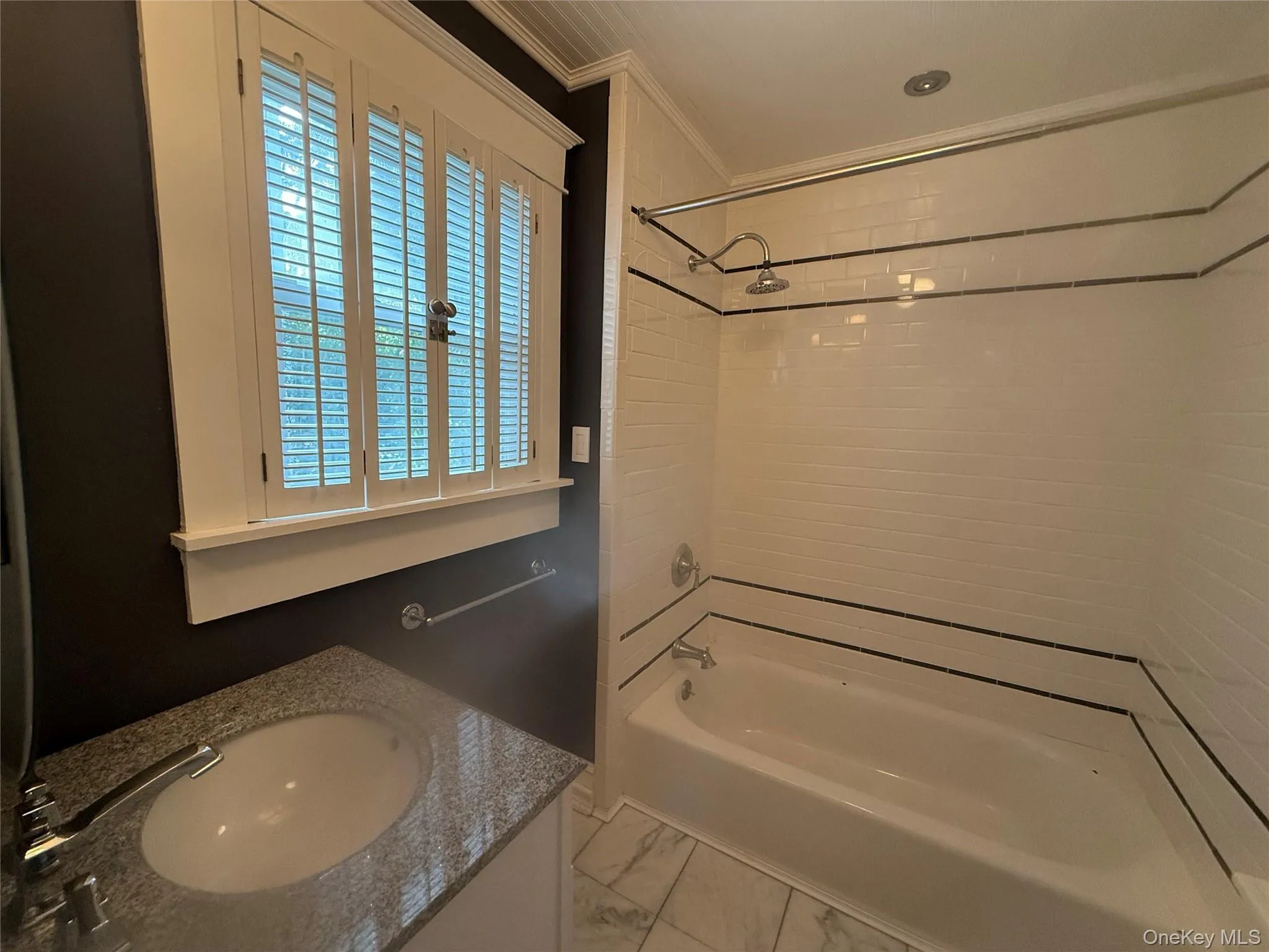 24 8th Avenue, Oyster Bay, NY, 2 Bedrooms Bedrooms, 6 Rooms Rooms,1 BathroomBathrooms,Residential Lease,For Rent,8th,0,1030577 24 8th Avenue, Oyster Bay, NY, 2 Bedrooms Bedrooms, 6 Rooms Rooms,1 BathroomBathrooms,Residential Lease,For Rent,8th,0,1030577