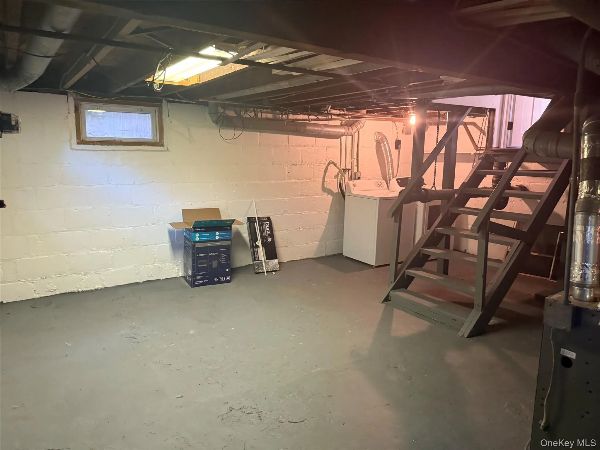 24 8th Avenue, Oyster Bay, NY, 2 Bedrooms Bedrooms, 6 Rooms Rooms,1 BathroomBathrooms,Residential Lease,For Rent,8th,0,1030577 24 8th Avenue, Oyster Bay, NY, 2 Bedrooms Bedrooms, 6 Rooms Rooms,1 BathroomBathrooms,Residential Lease,For Rent,8th,0,1030577