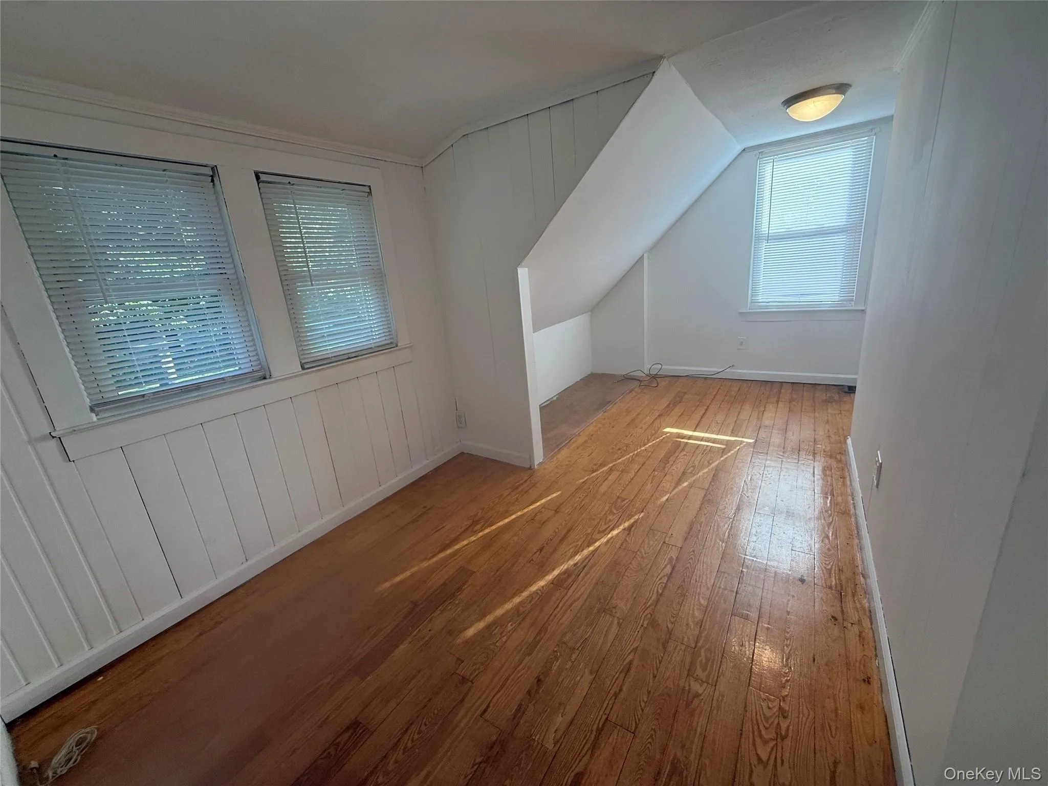 24 8th Avenue, Oyster Bay, NY, 2 Bedrooms Bedrooms, 6 Rooms Rooms,1 BathroomBathrooms,Residential Lease,For Rent,8th,0,1030577 24 8th Avenue, Oyster Bay, NY, 2 Bedrooms Bedrooms, 6 Rooms Rooms,1 BathroomBathrooms,Residential Lease,For Rent,8th,0,1030577