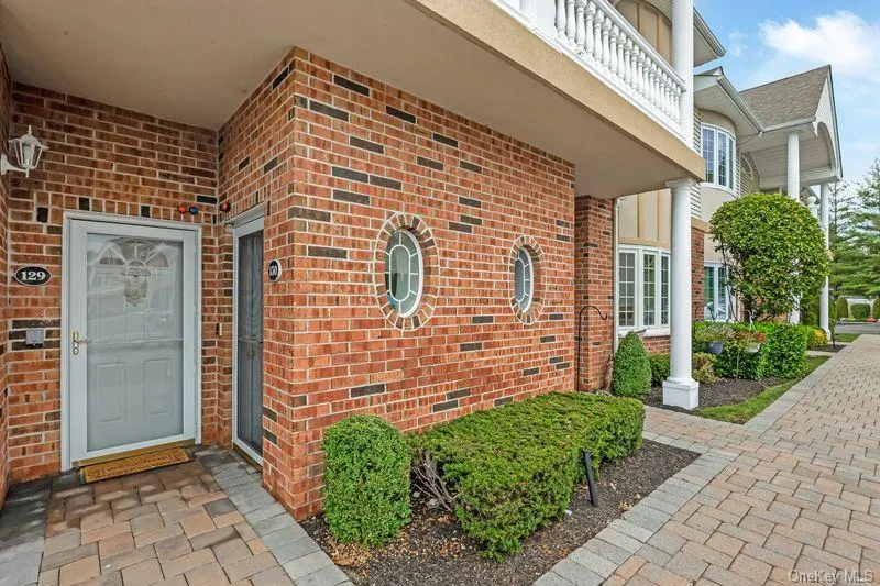 130 Francesca Way, Babylon, NY, 2 Bedrooms Bedrooms, 6 Rooms Rooms,2 BathroomsBathrooms,Residential,For Rent,Francesca,0,1030587 130 Francesca Way, Babylon, NY, 2 Bedrooms Bedrooms, 6 Rooms Rooms,2 BathroomsBathrooms,Residential,For Rent,Francesca,0,1030587