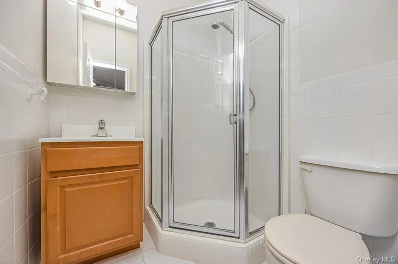 130 Francesca Way, Babylon, NY, 2 Bedrooms Bedrooms, 6 Rooms Rooms,2 BathroomsBathrooms,Residential,For Rent,Francesca,0,1030587 130 Francesca Way, Babylon, NY, 2 Bedrooms Bedrooms, 6 Rooms Rooms,2 BathroomsBathrooms,Residential,For Rent,Francesca,0,1030587