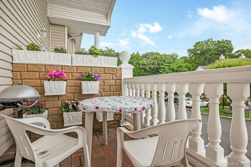 130 Francesca Way, Babylon, NY, 2 Bedrooms Bedrooms, 6 Rooms Rooms,2 BathroomsBathrooms,Residential,For Rent,Francesca,0,1030587 130 Francesca Way, Babylon, NY, 2 Bedrooms Bedrooms, 6 Rooms Rooms,2 BathroomsBathrooms,Residential,For Rent,Francesca,0,1030587